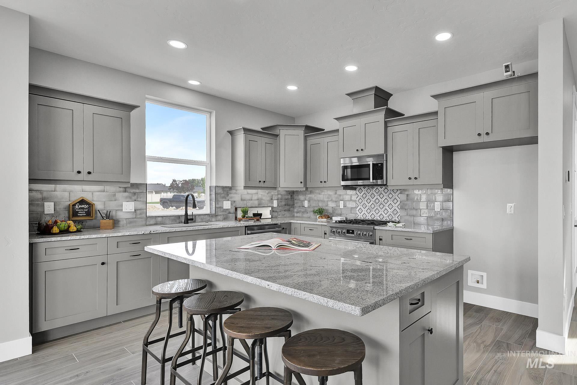 property viewer photo 16