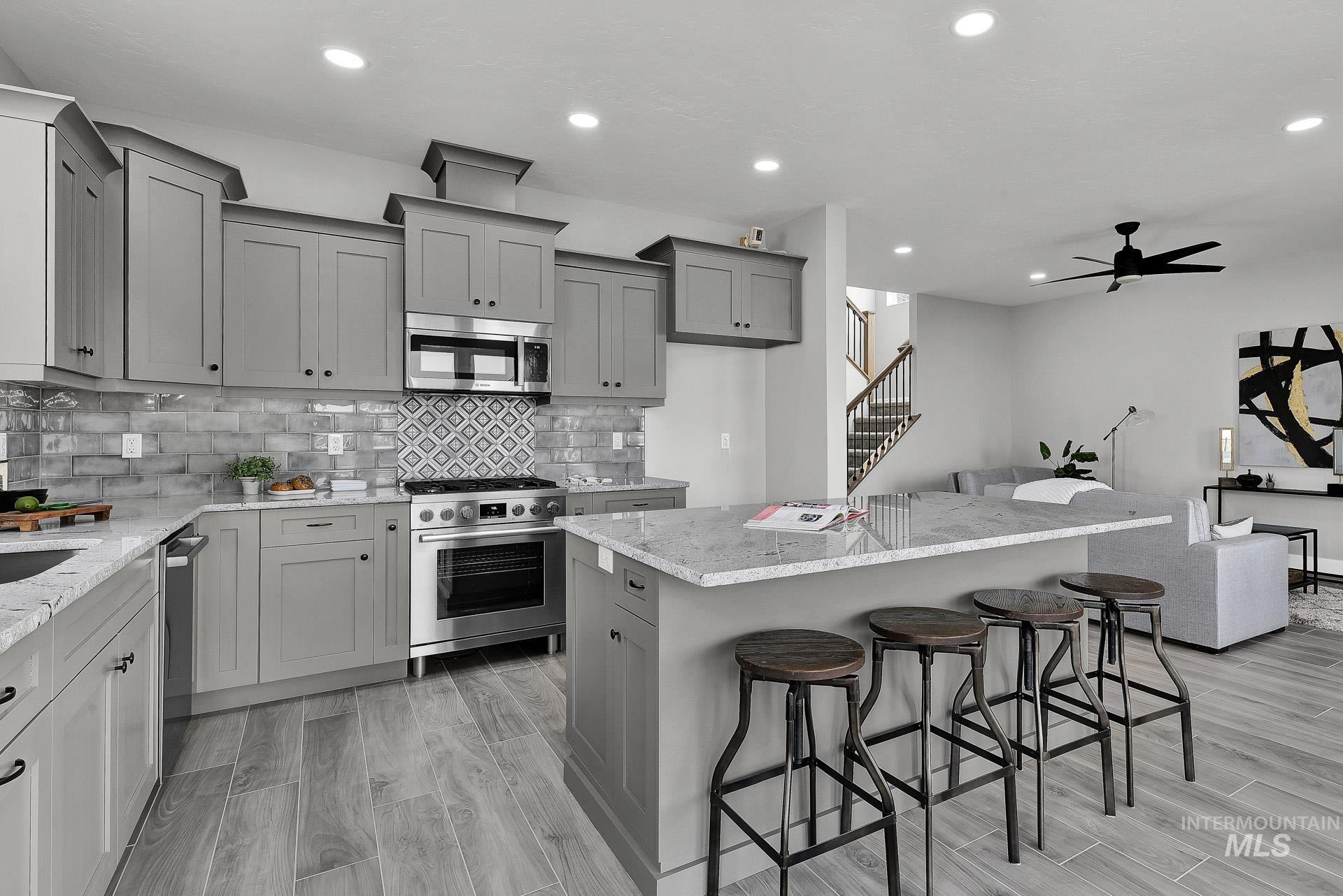 property viewer photo 17