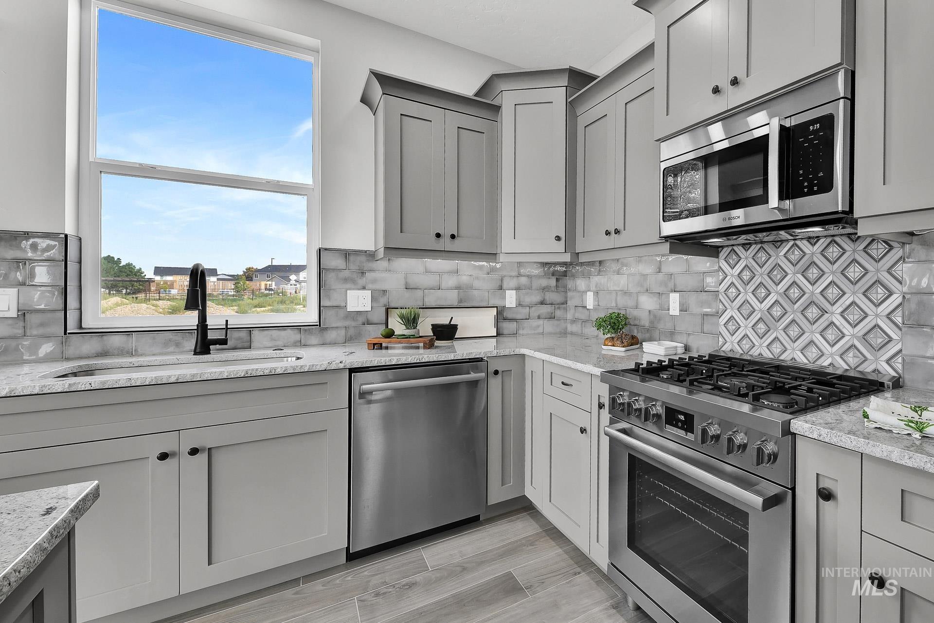 property viewer photo 19