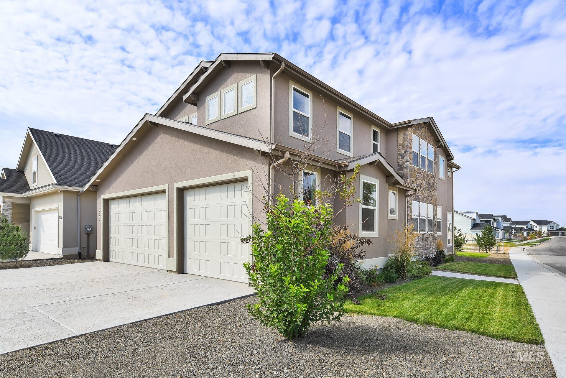 property viewer photo 2