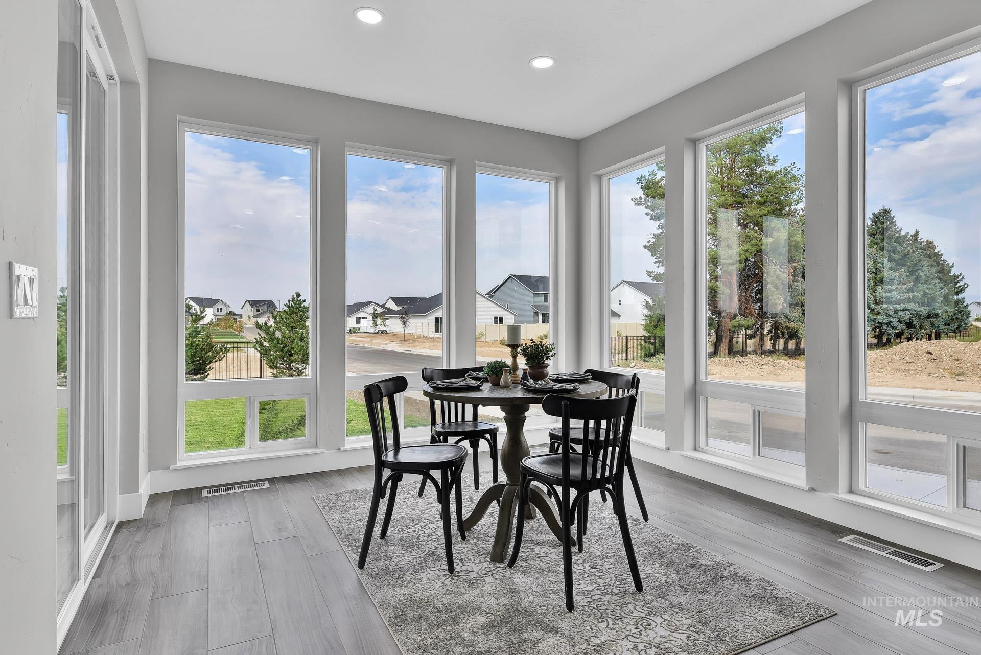 property viewer photo 21
