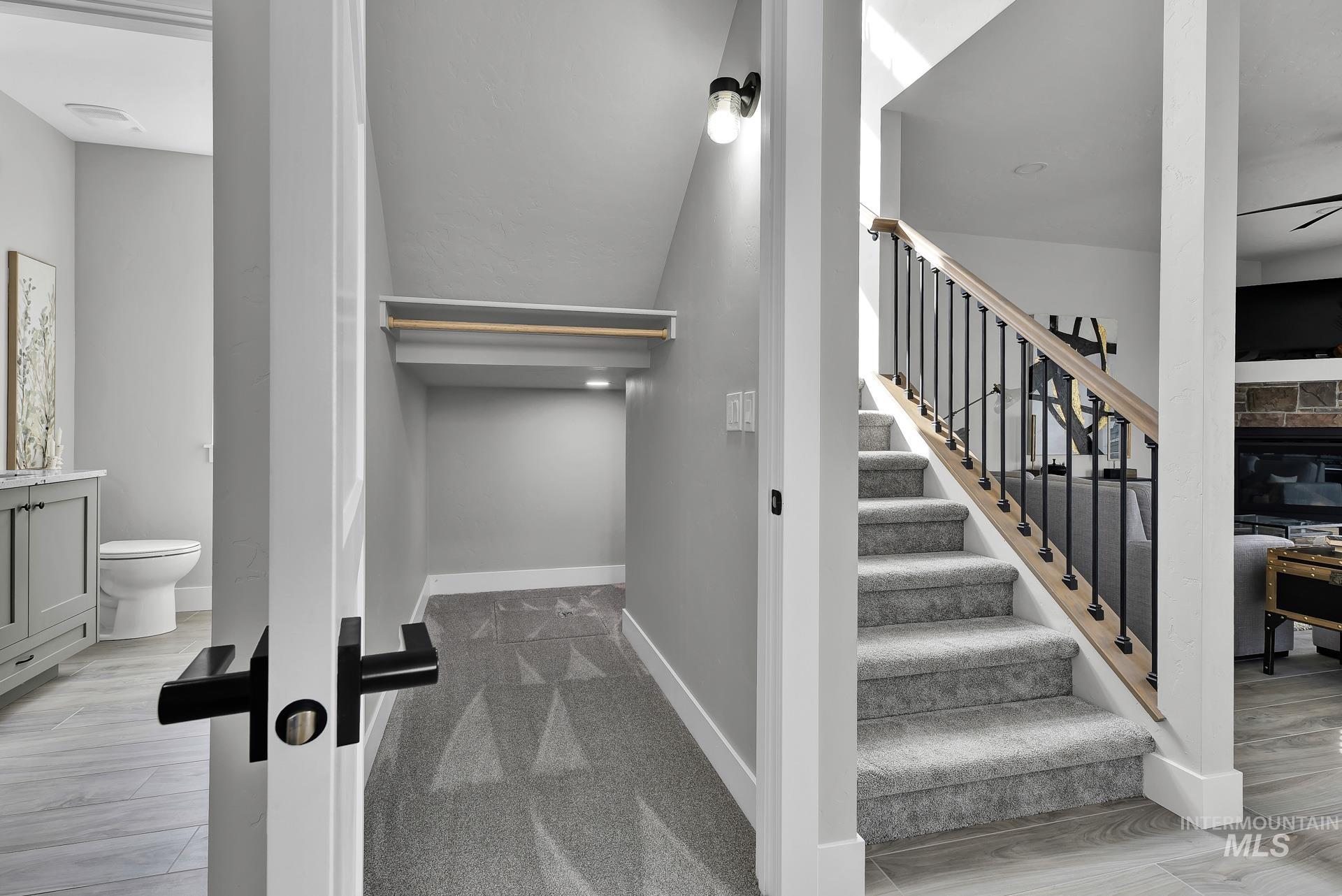 property viewer photo 26