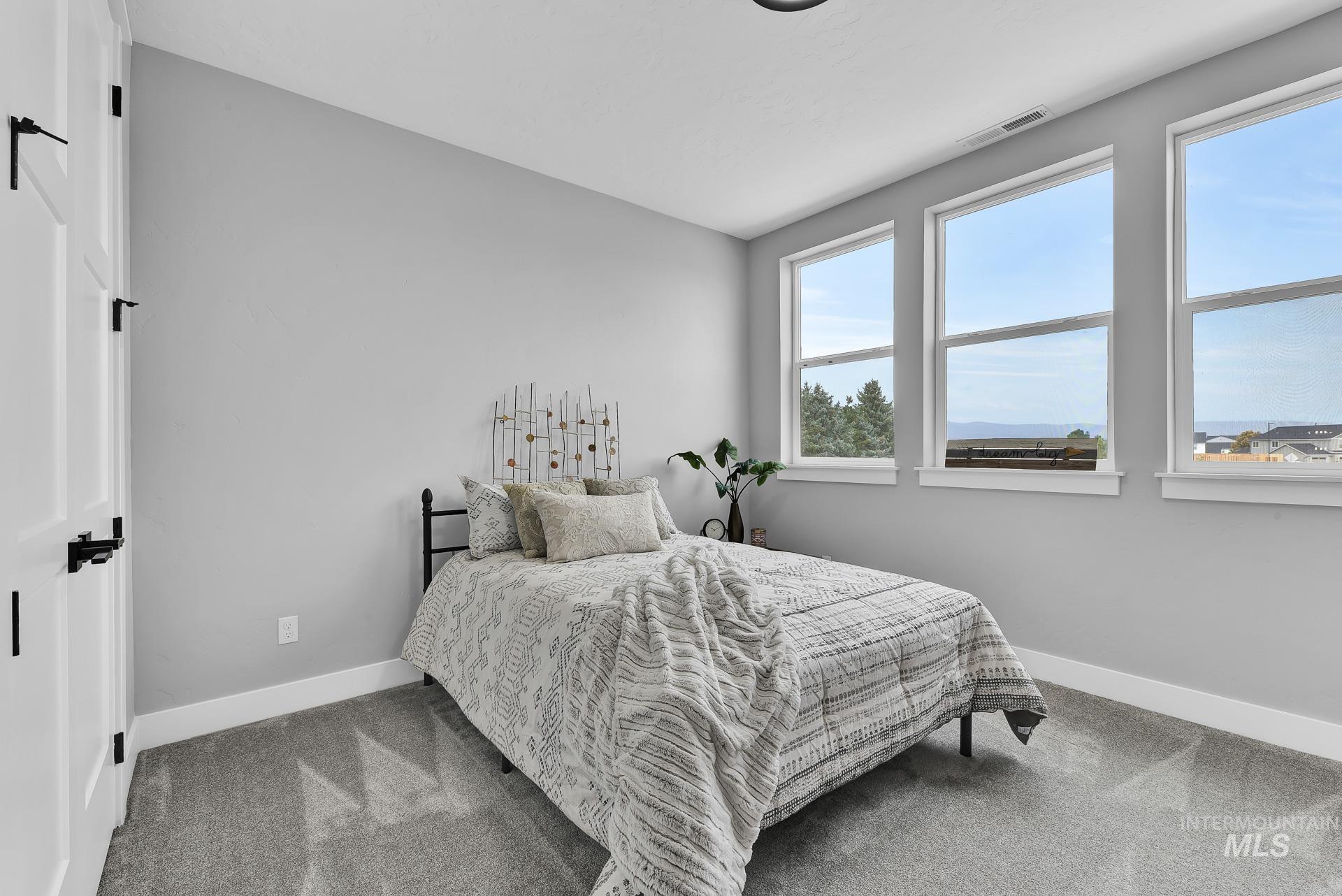property viewer photo 43