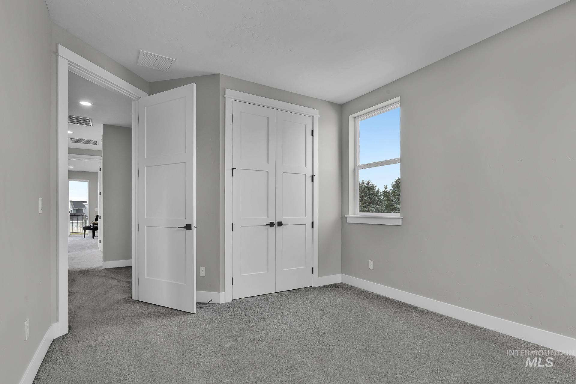 property viewer photo 45