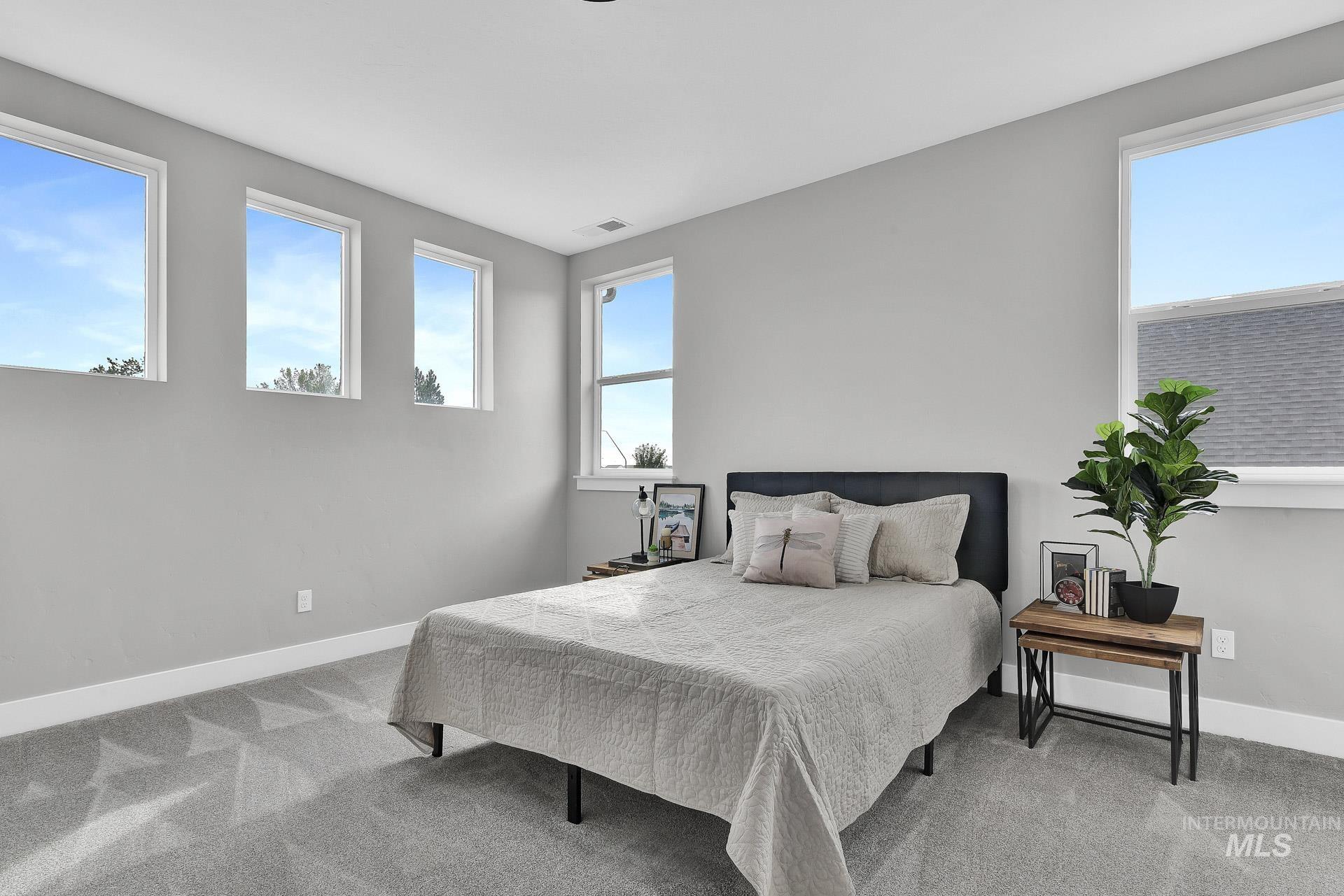 property viewer photo 46