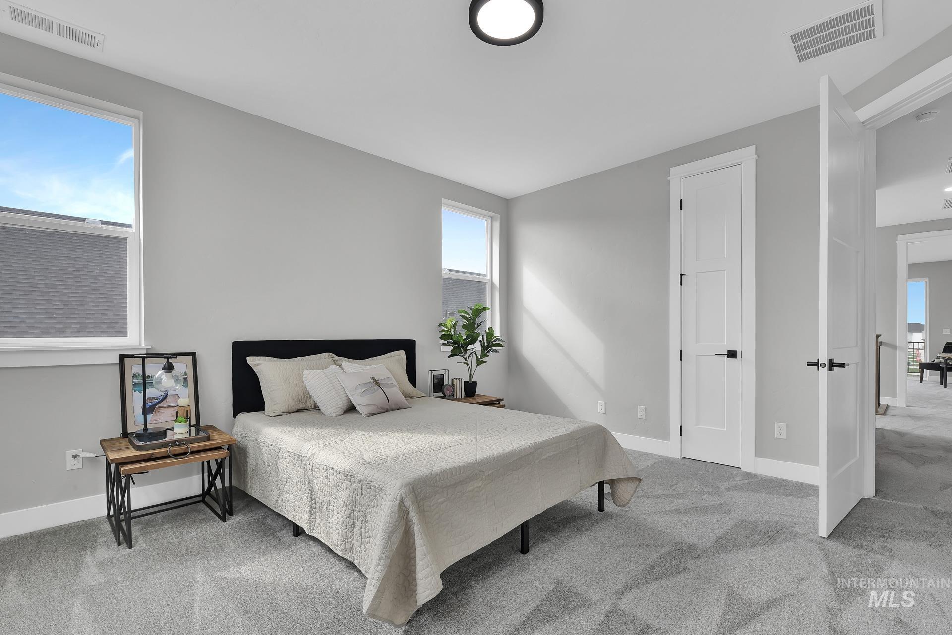 property viewer photo 47