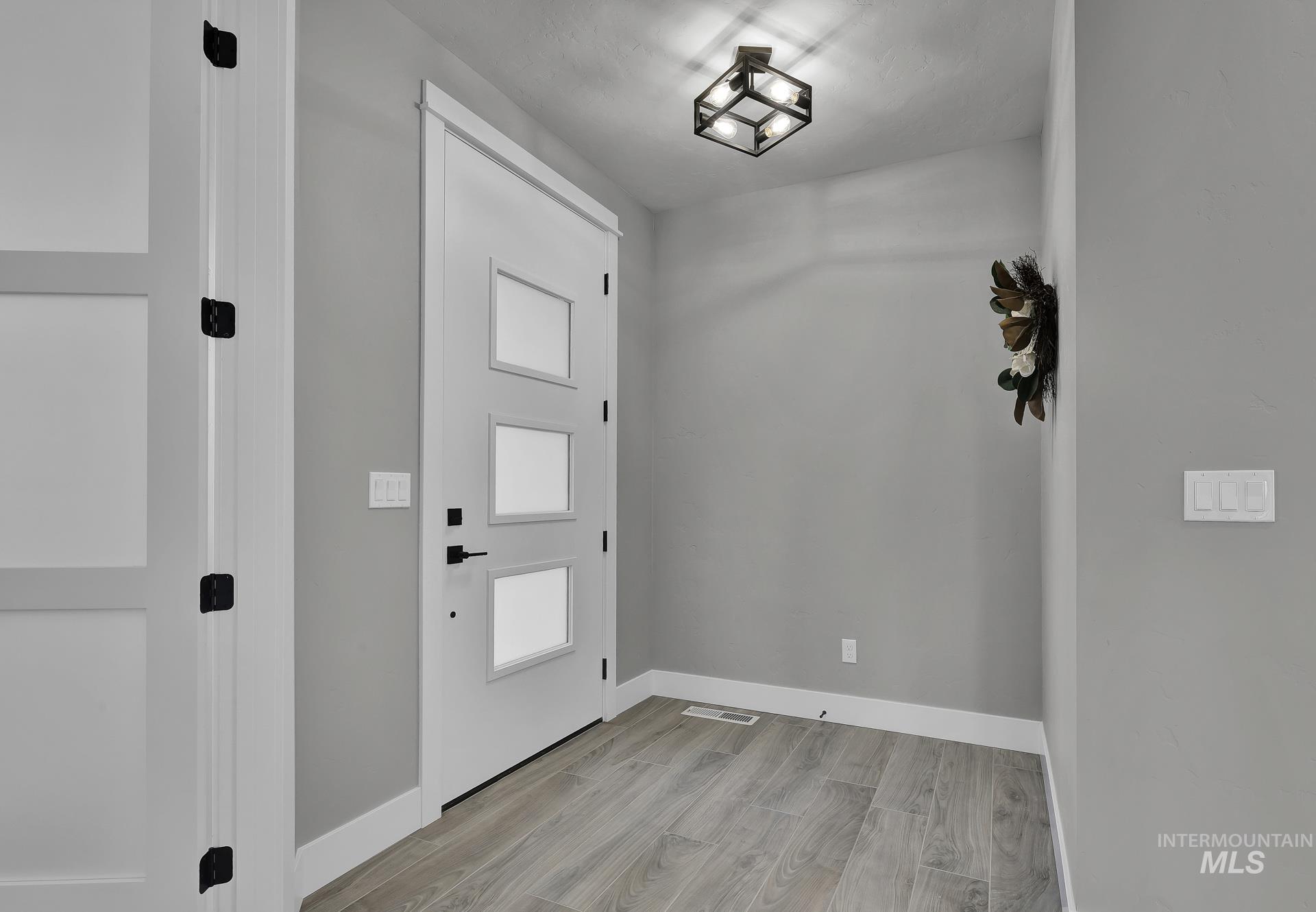 property viewer photo 5