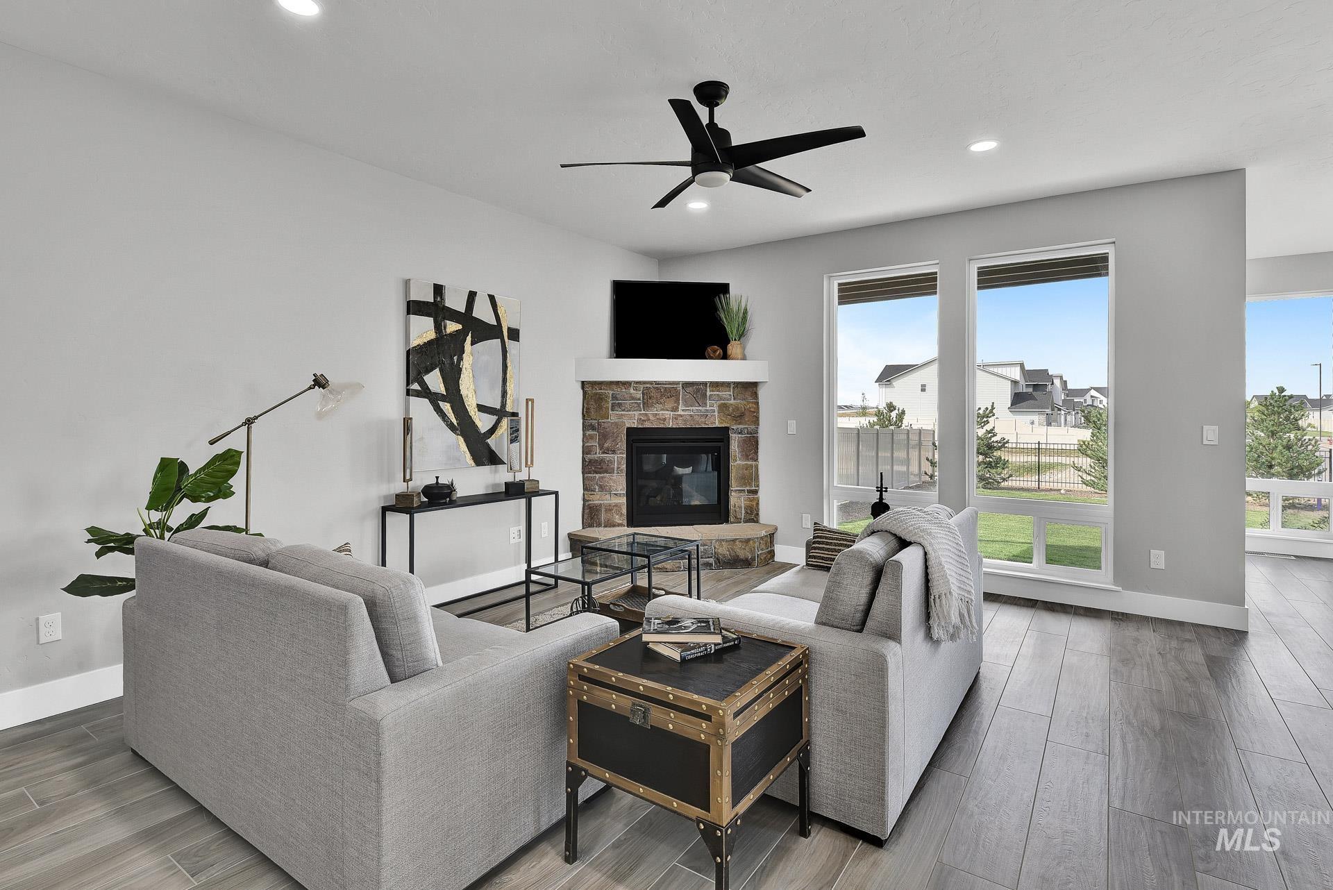 property viewer photo 9