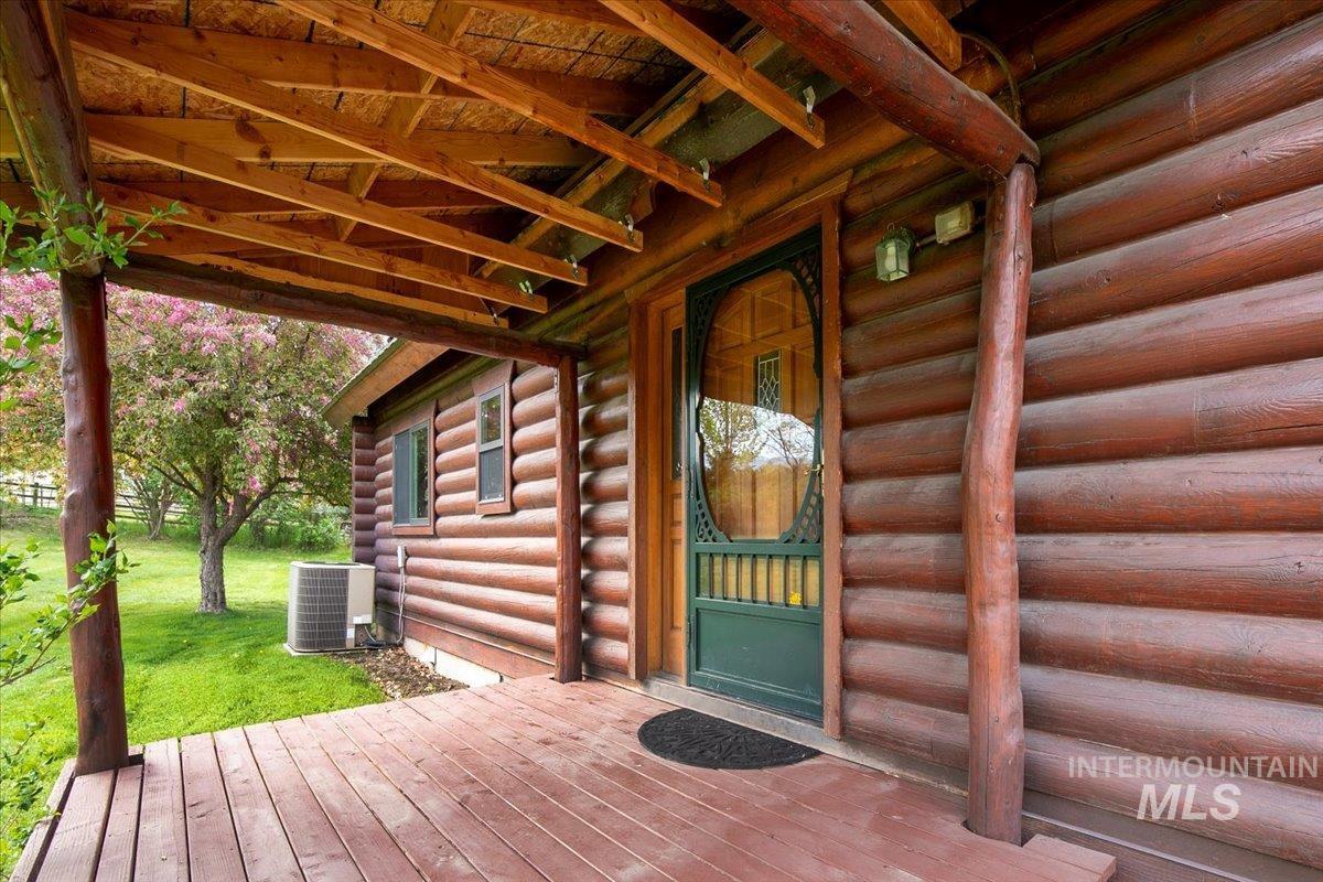 main property photo 12