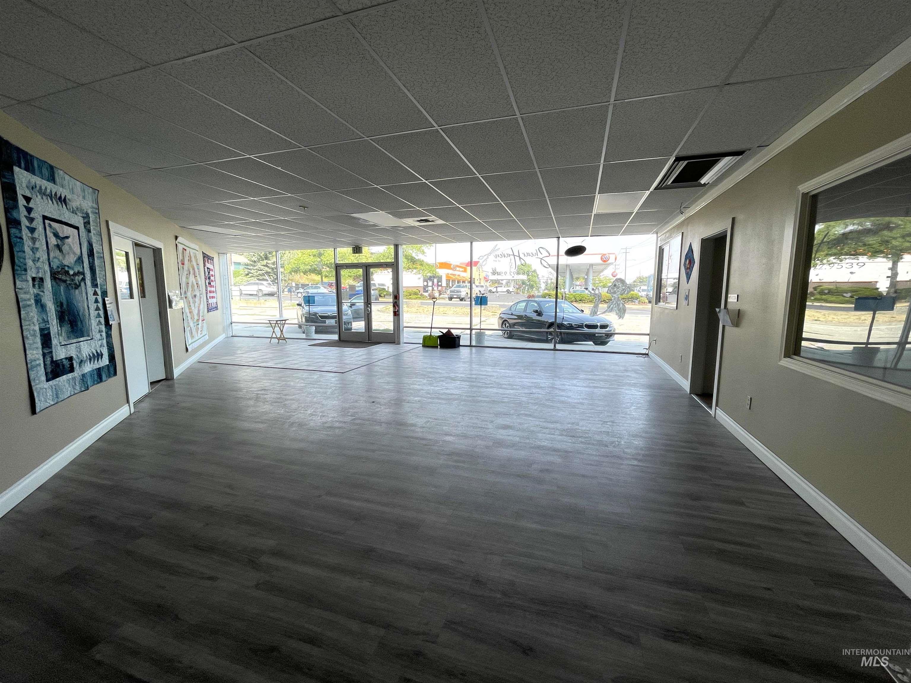 main property photo 23