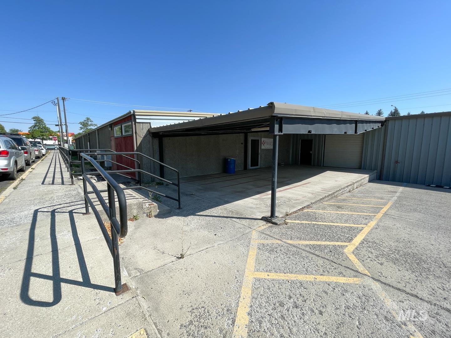 main property photo 4