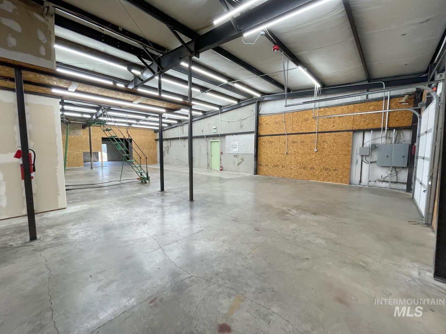 main property photo 49
