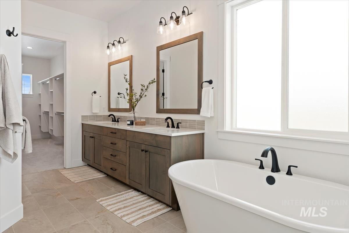 property viewer photo 15