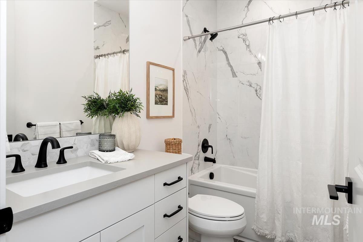 property viewer photo 26
