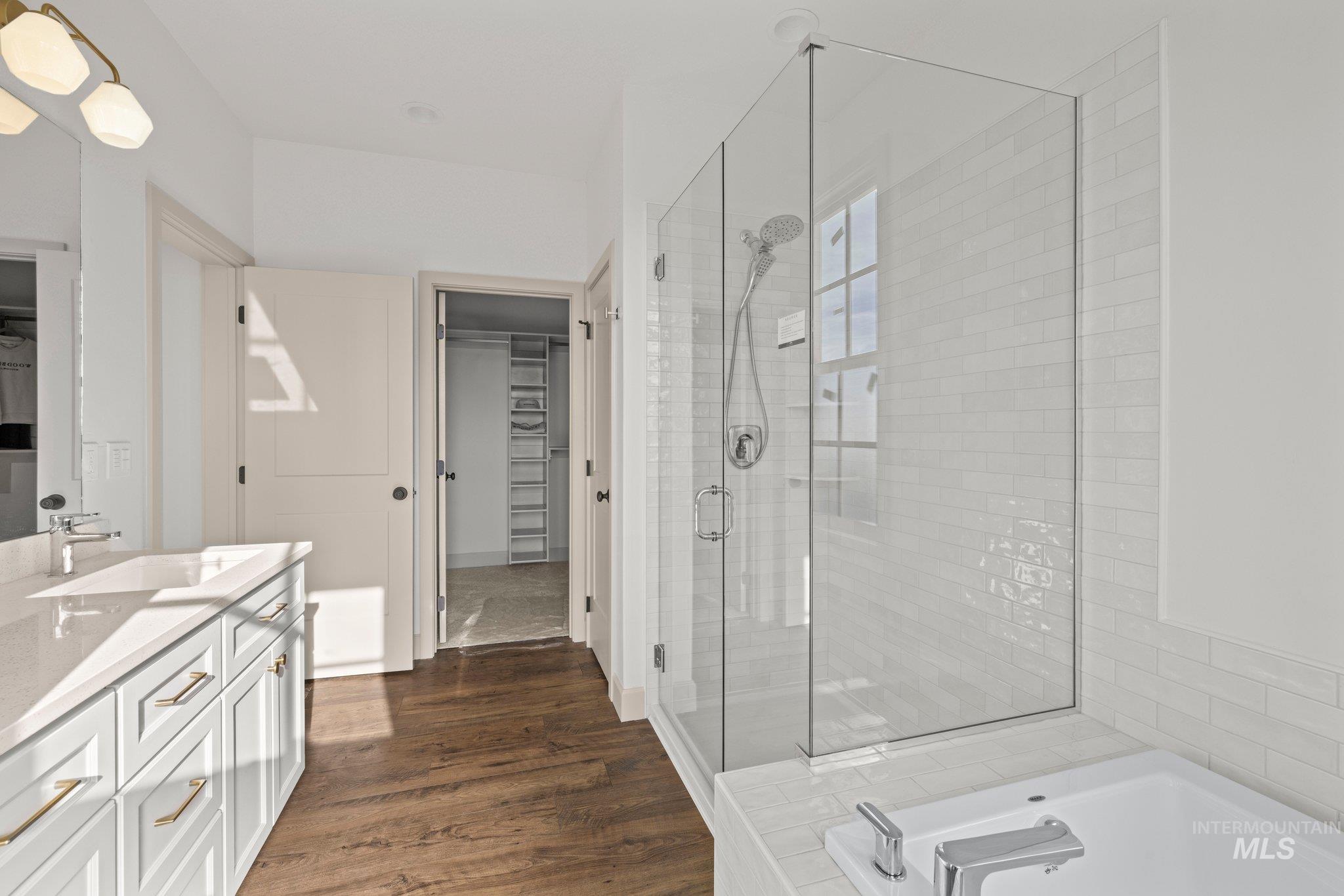 property viewer photo 14