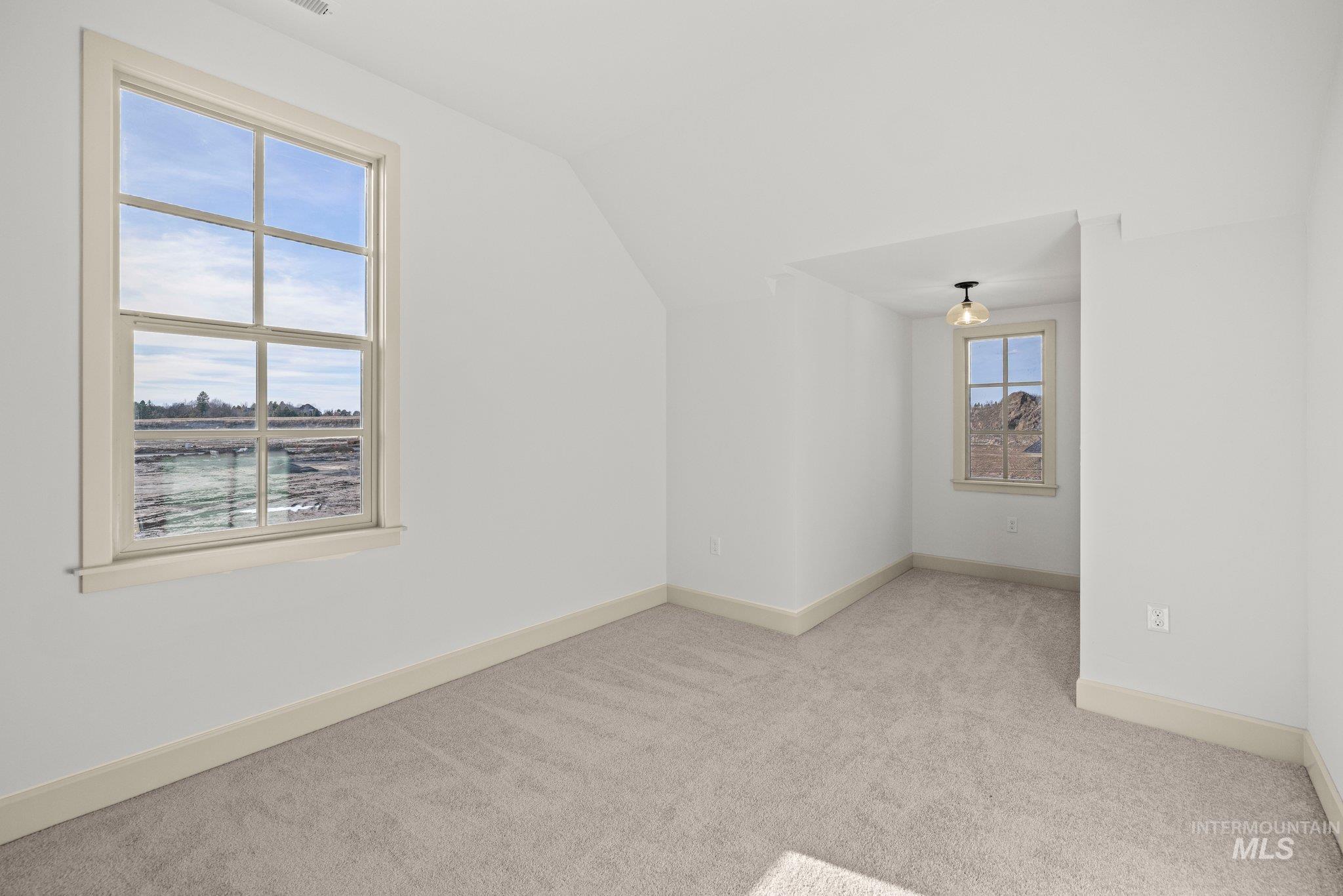 property viewer photo 15
