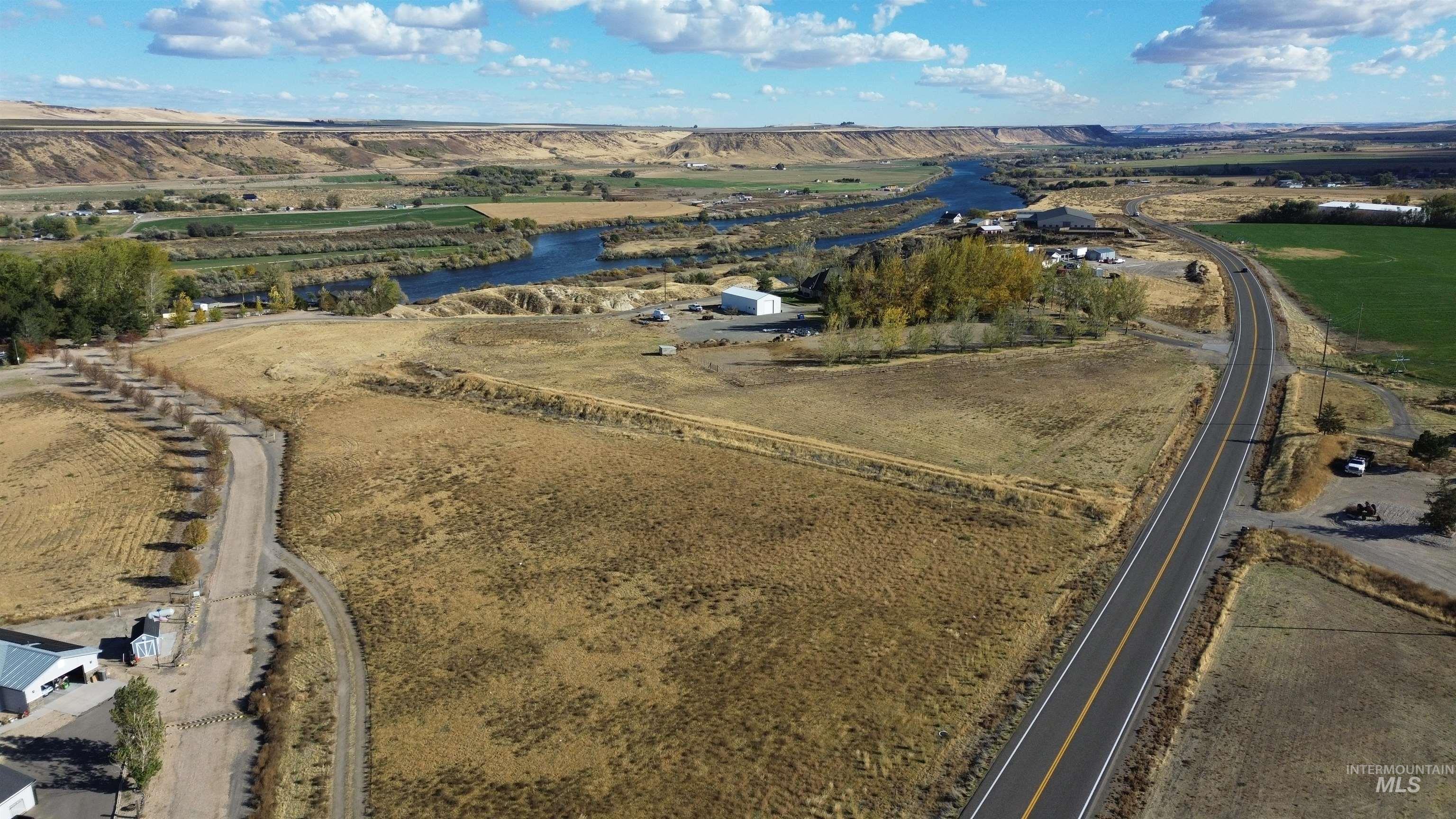 main property photo 4
