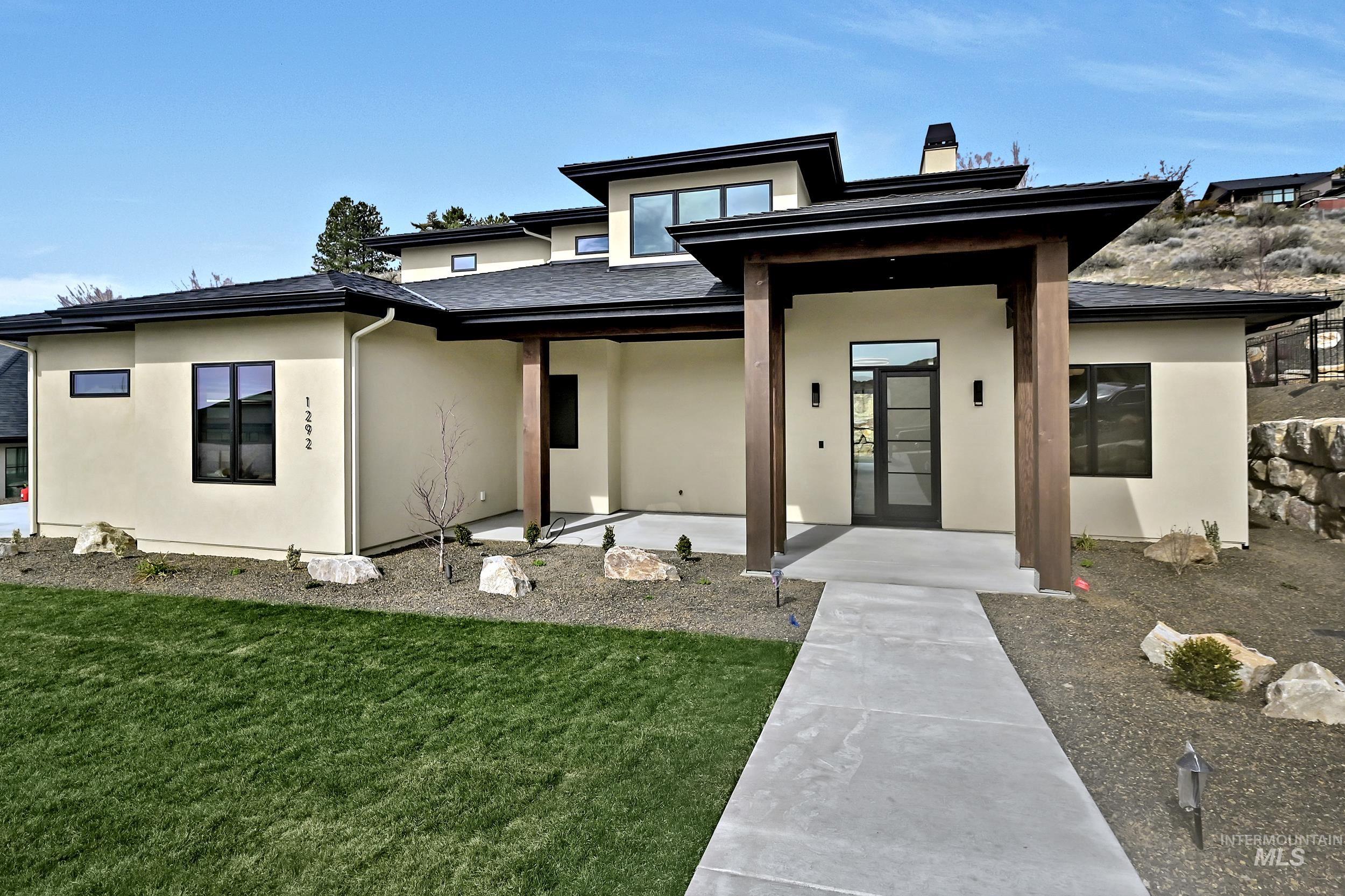 property viewer photo 1