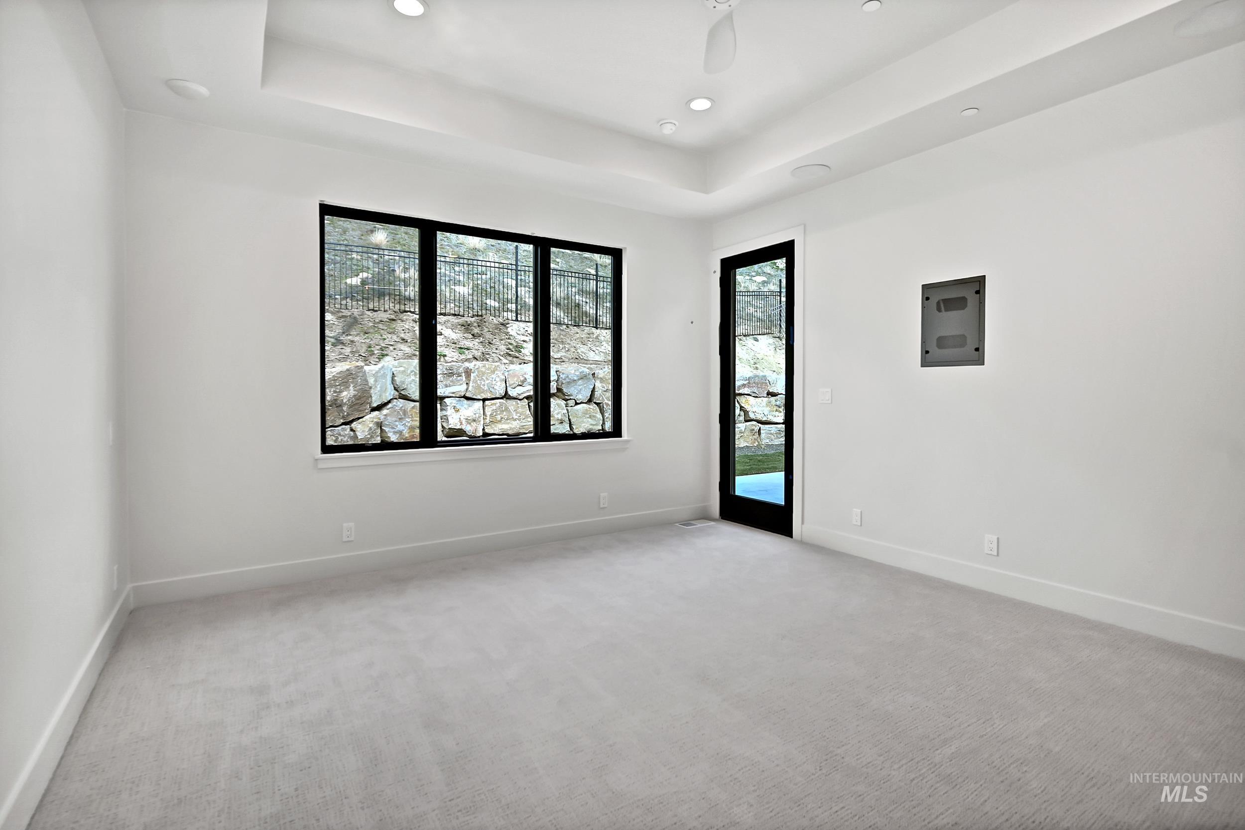 property viewer photo 15