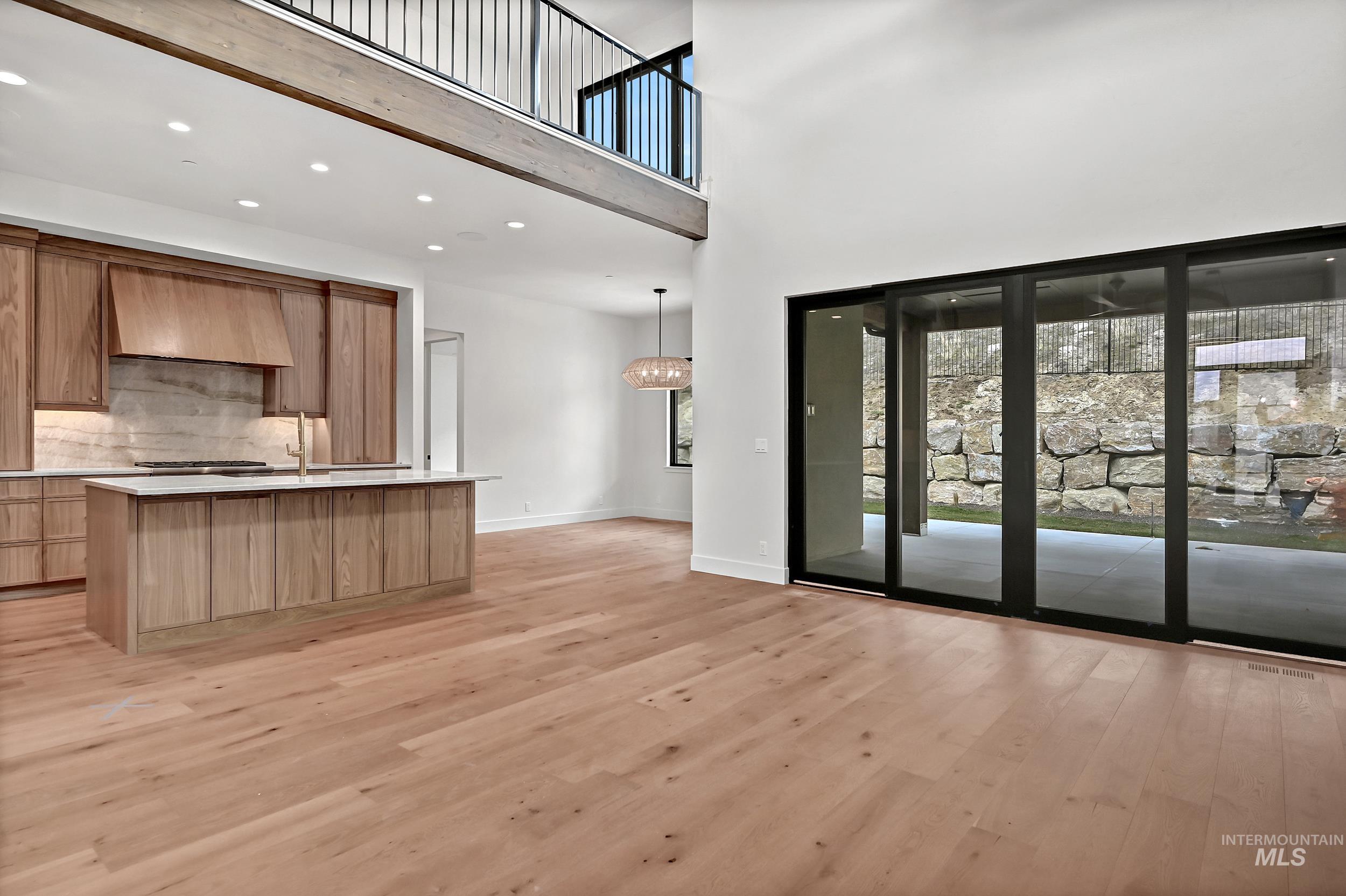 property viewer photo 5