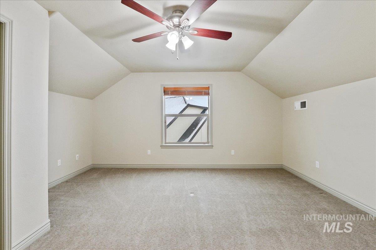 property viewer photo 23