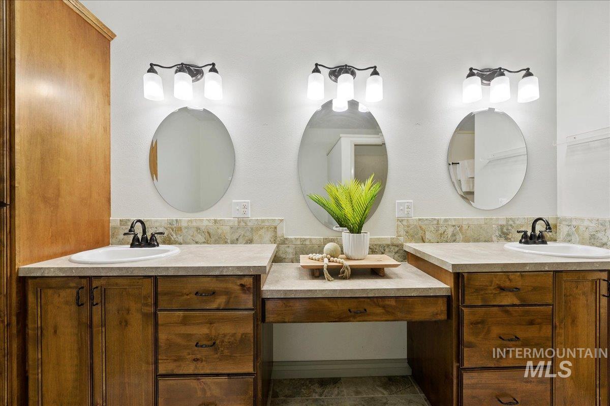 property viewer photo 27
