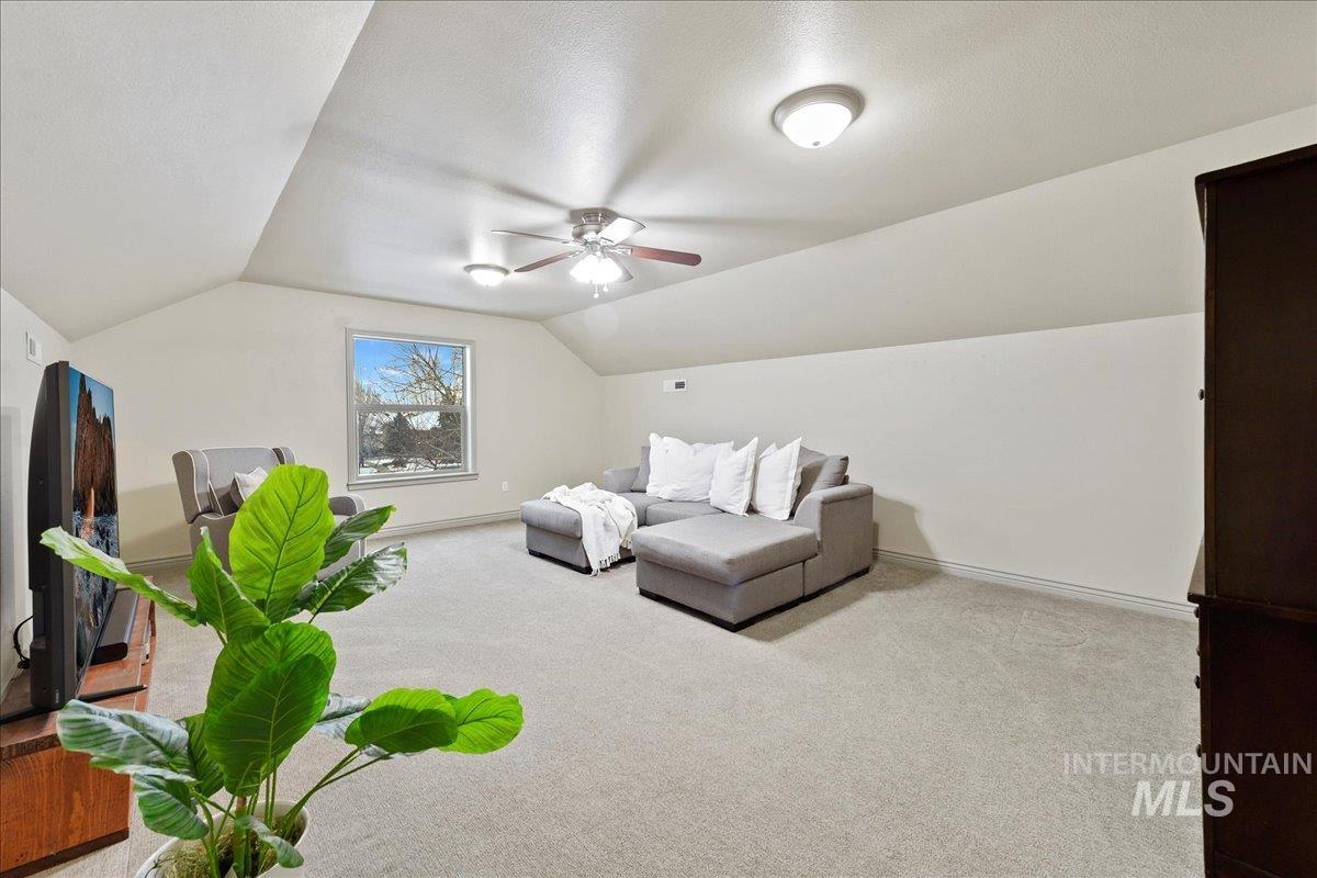 property viewer photo 33