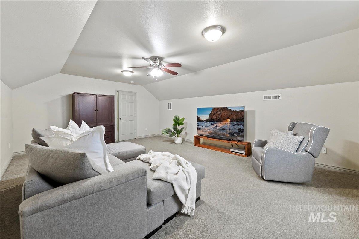 property viewer photo 35