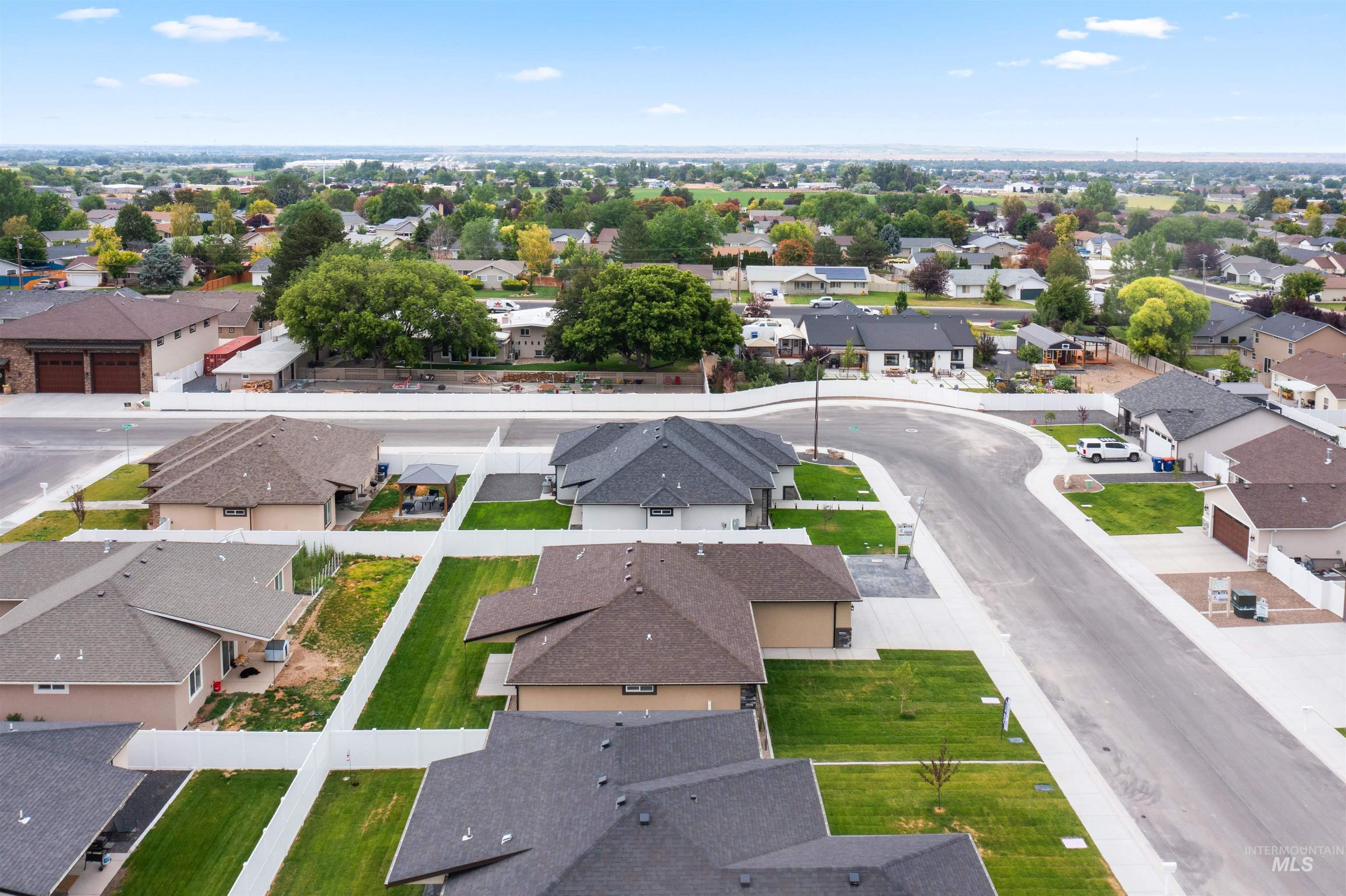 property viewer photo 2