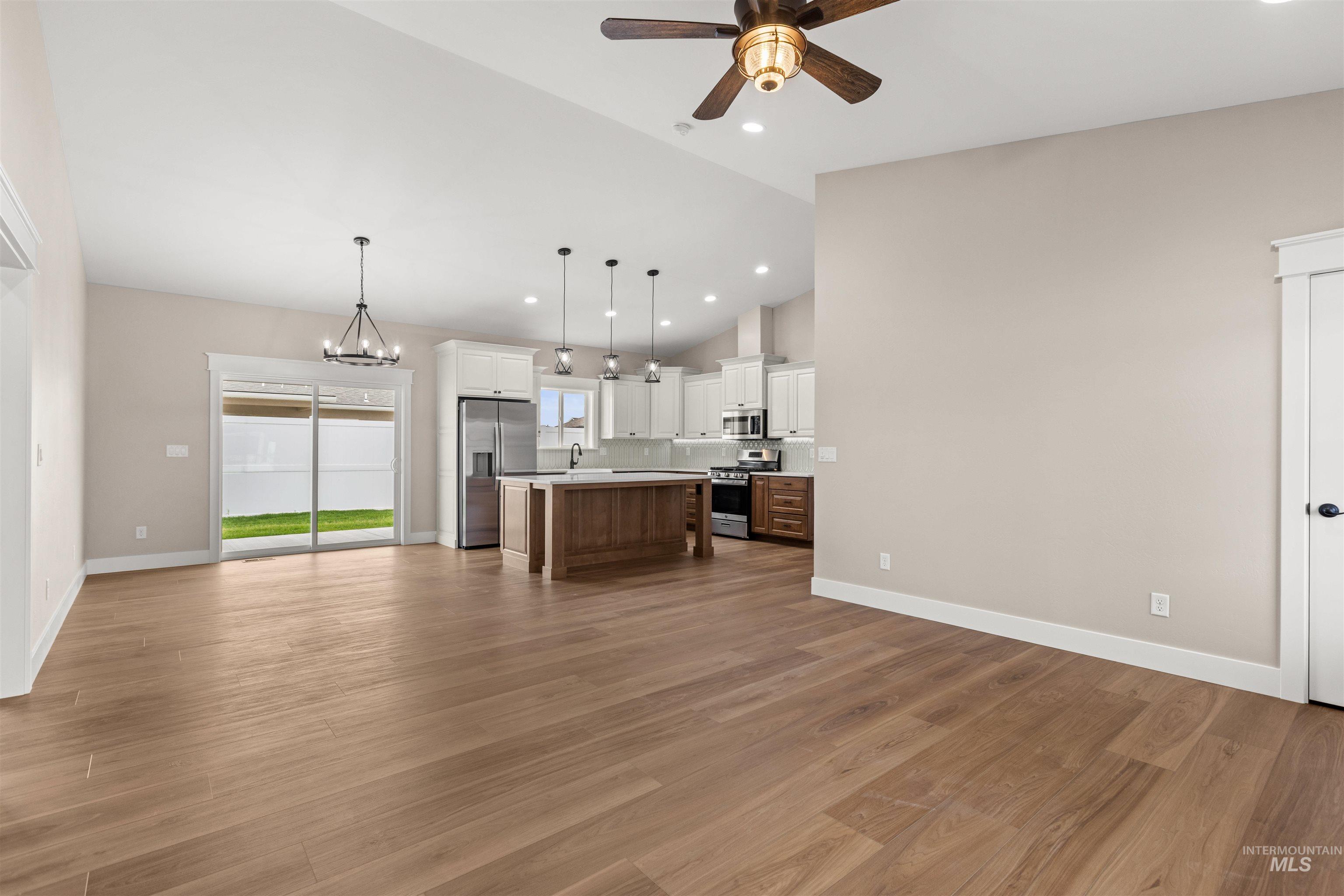 property viewer photo 21
