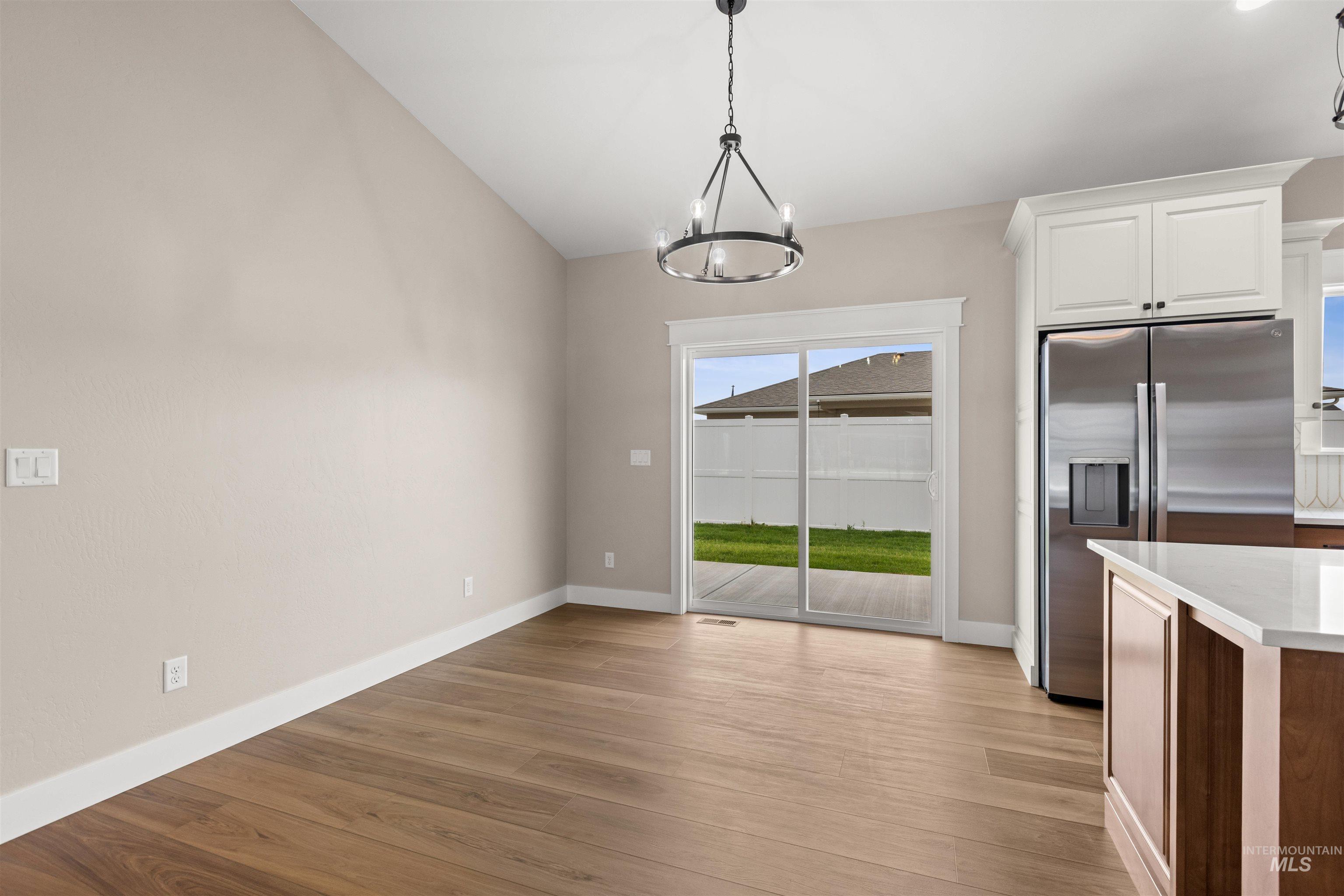 property viewer photo 23