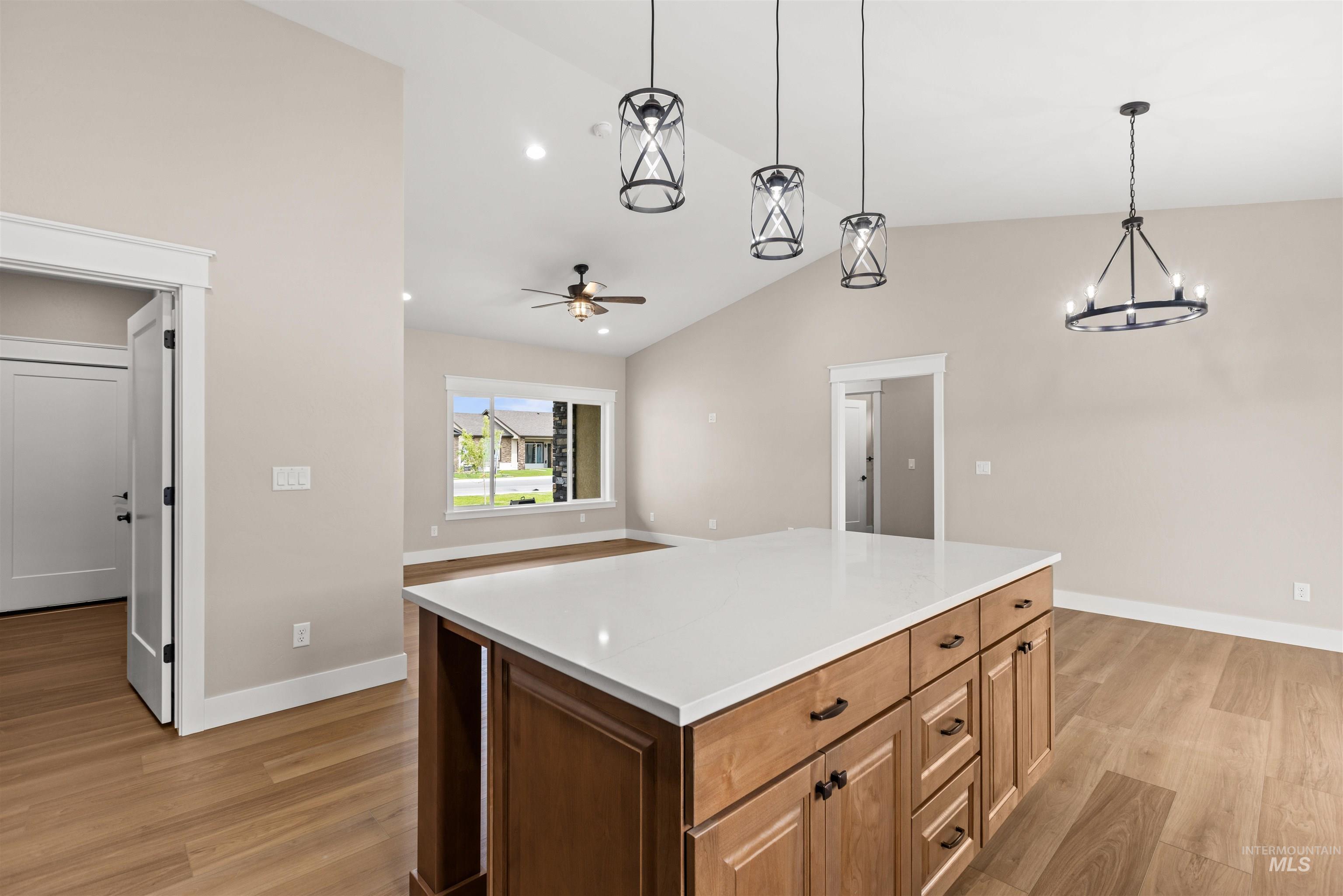 property viewer photo 28