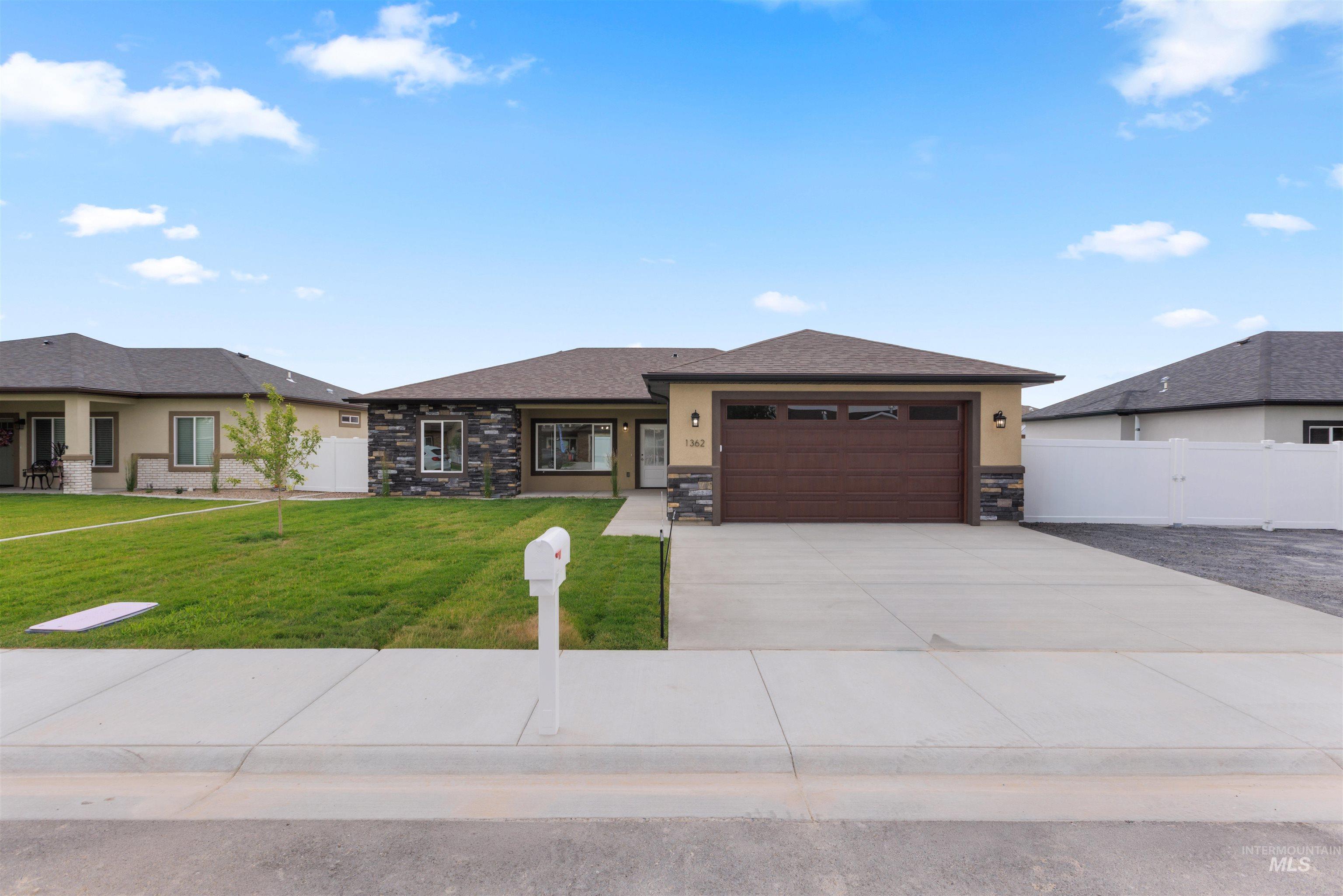 property viewer photo 7