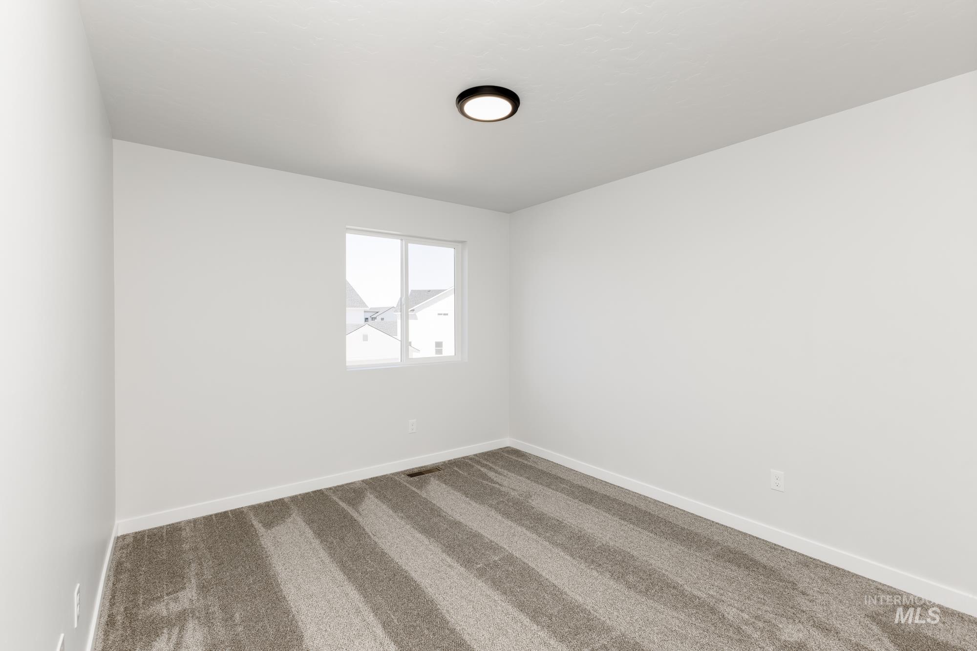 property viewer photo 12