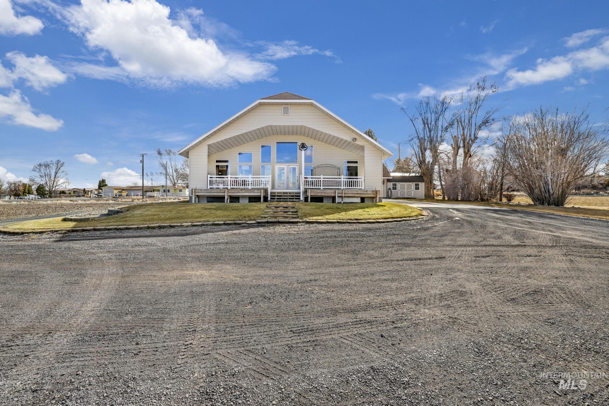 main property photo 11
