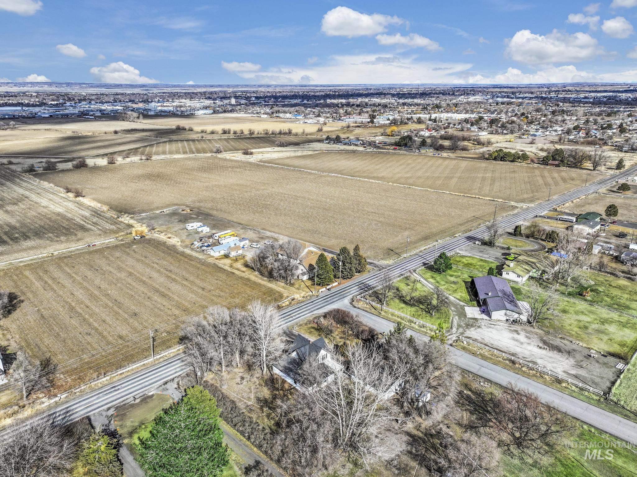 main property photo 15