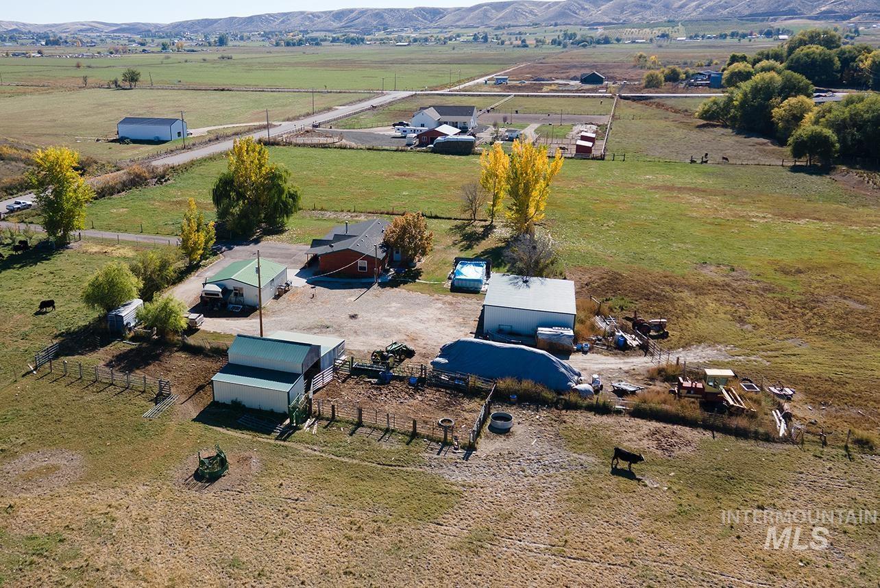 main property photo 34