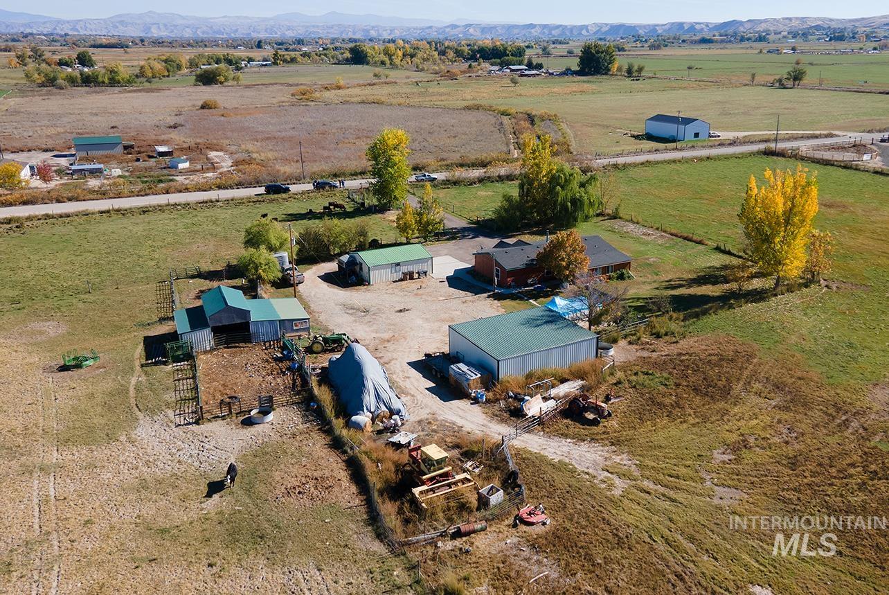 main property photo 35