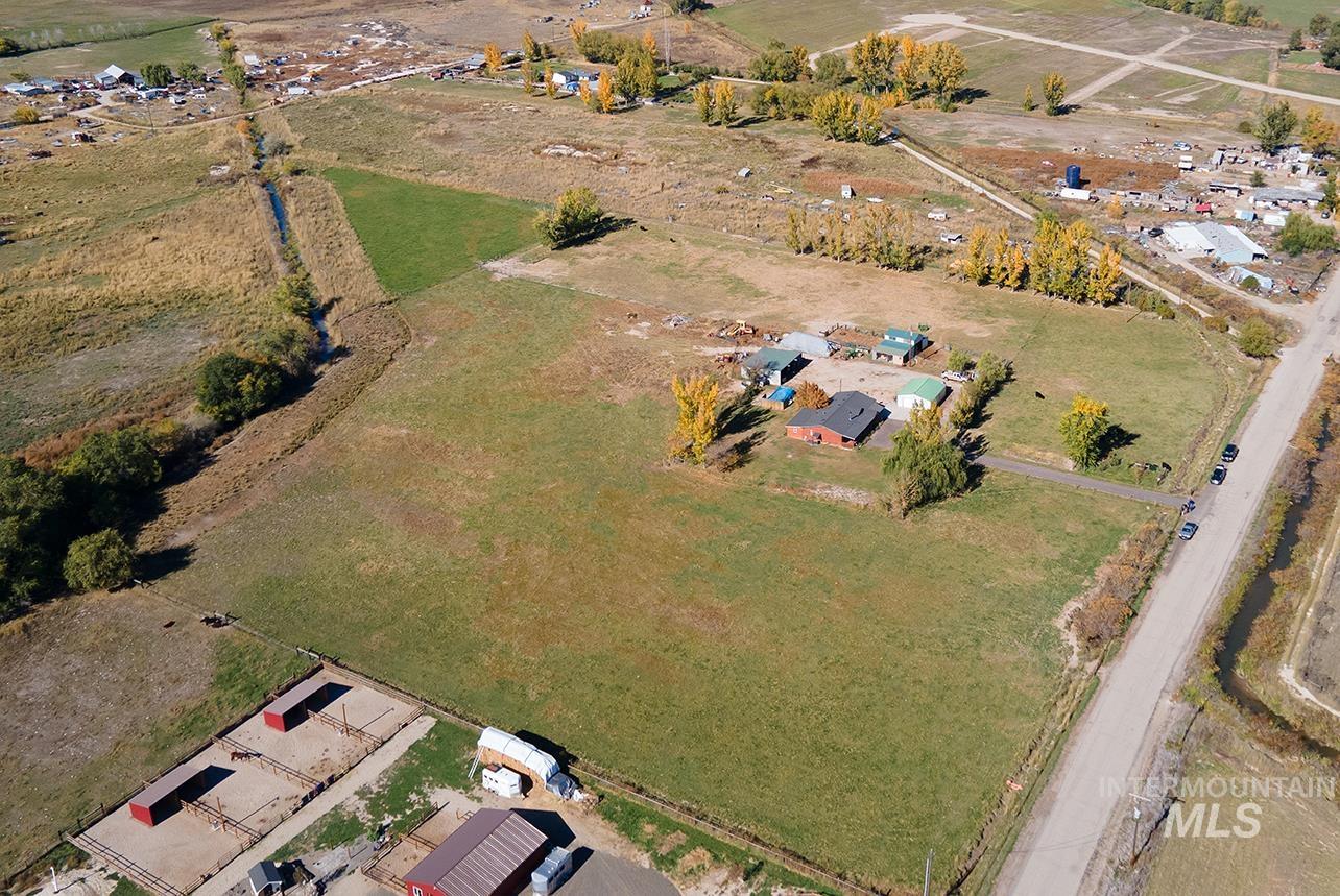 main property photo 42