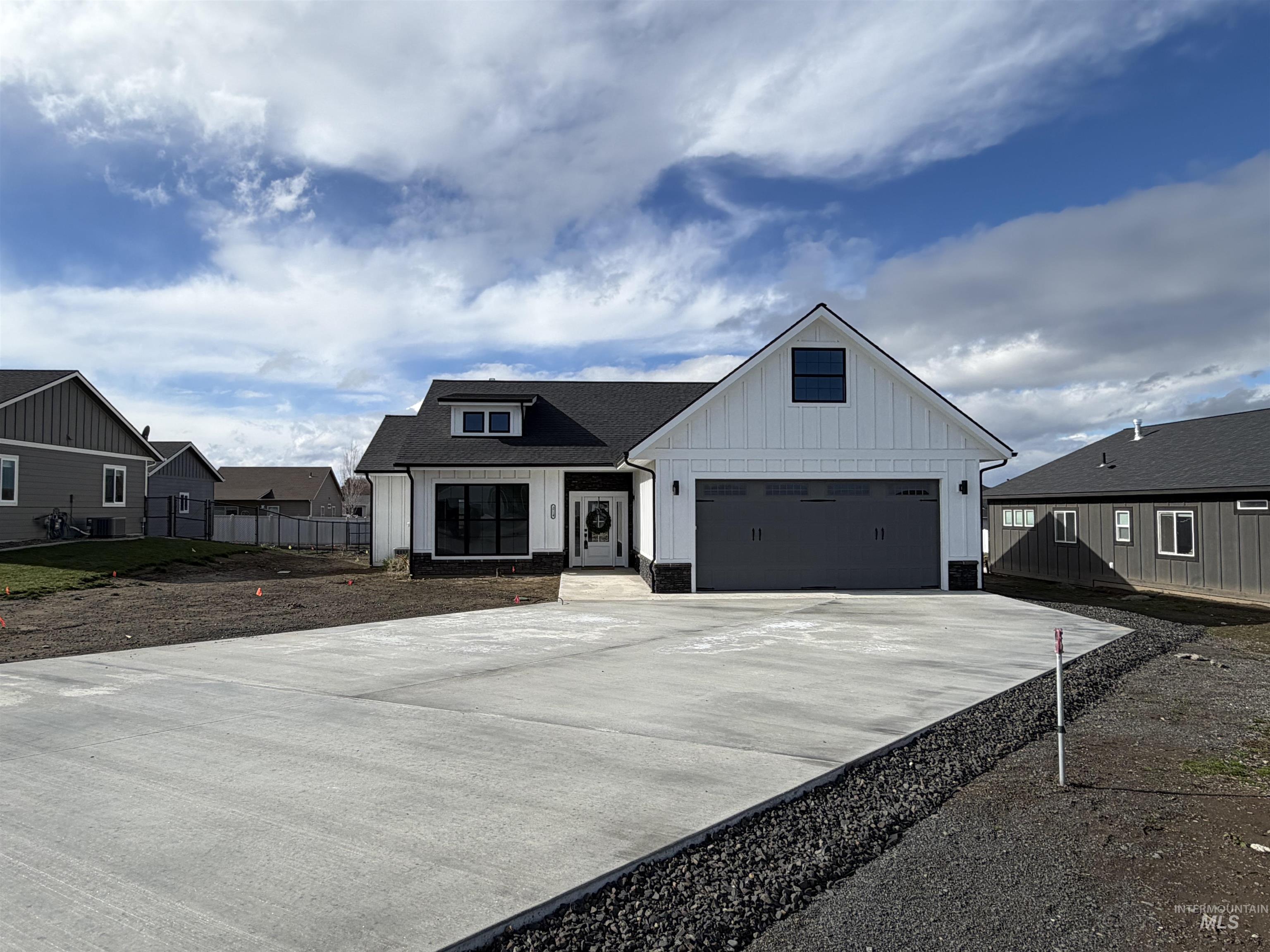 property viewer photo 1