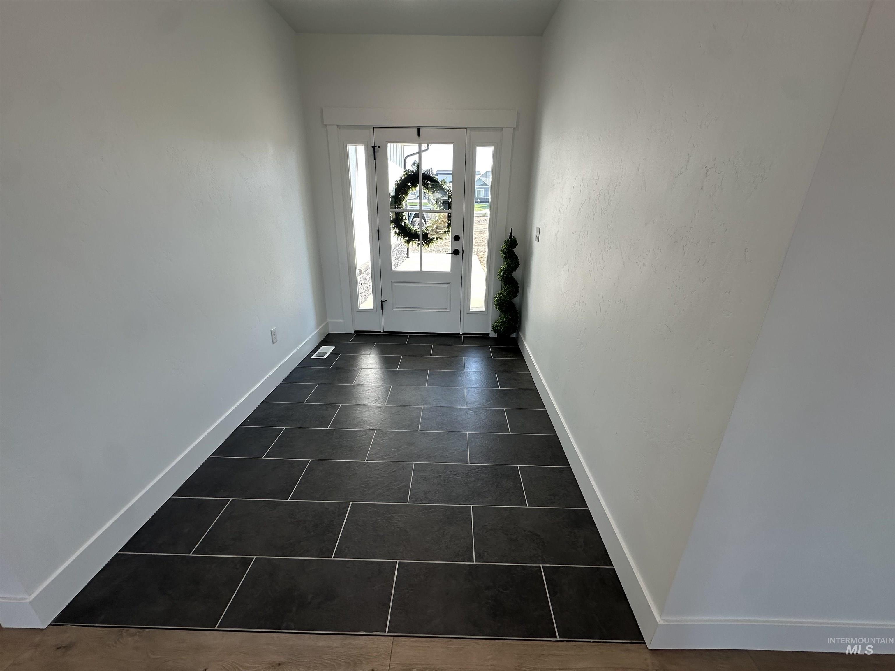 property viewer photo 12