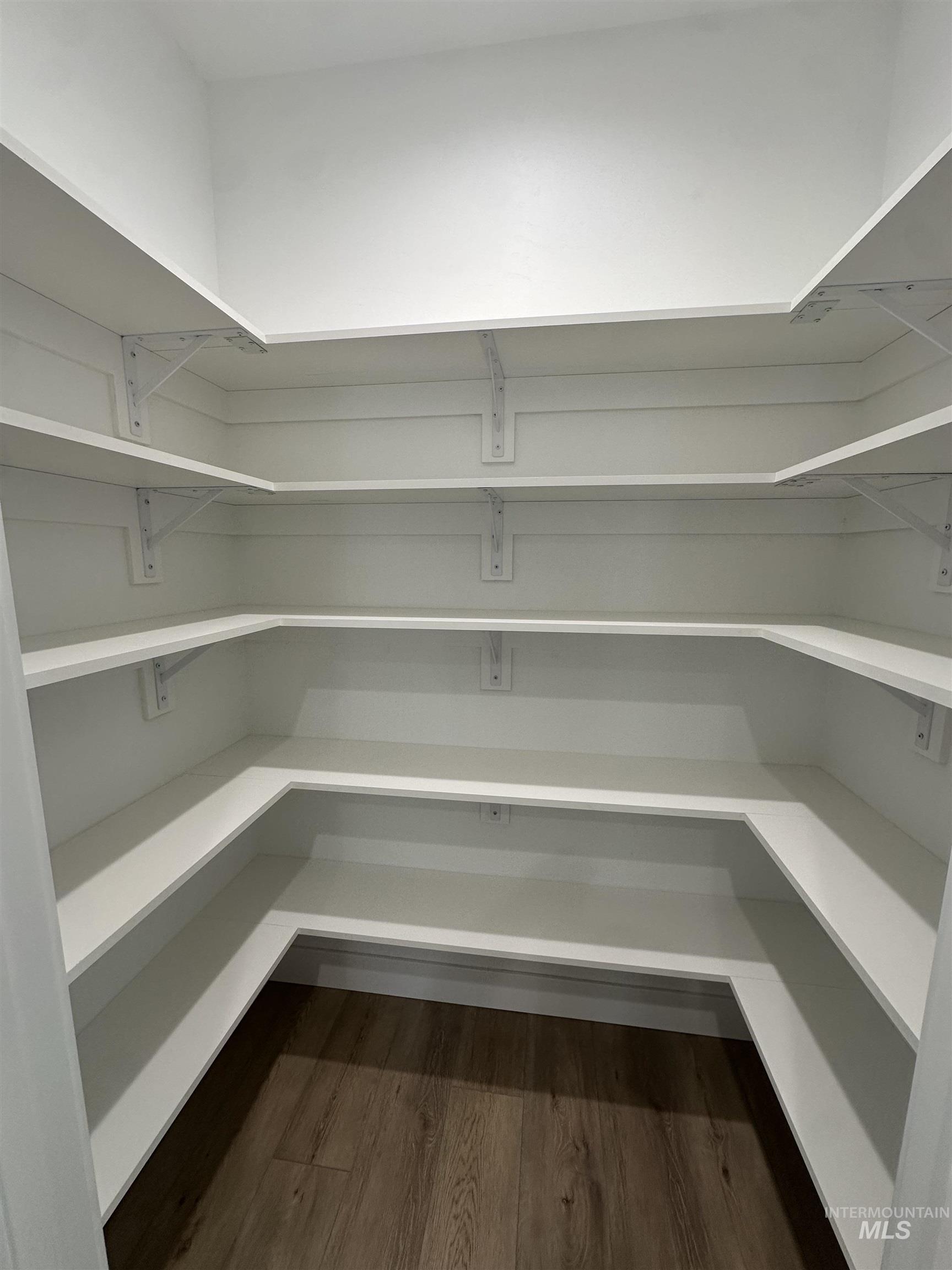 property viewer photo 24
