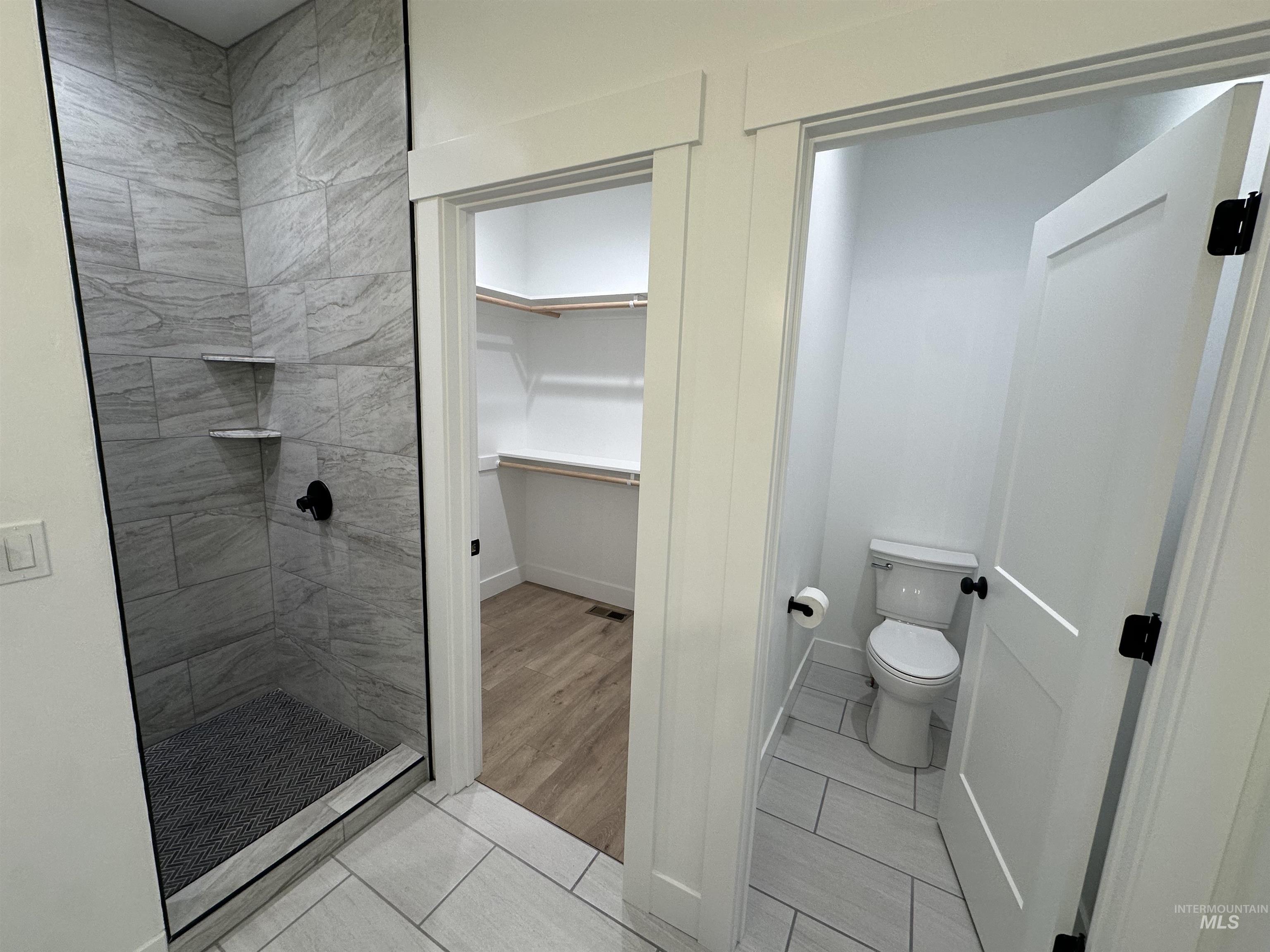 property viewer photo 29