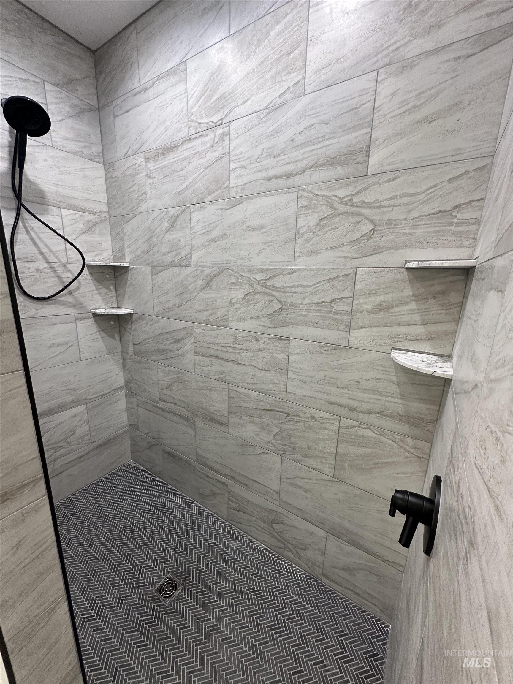 property viewer photo 30