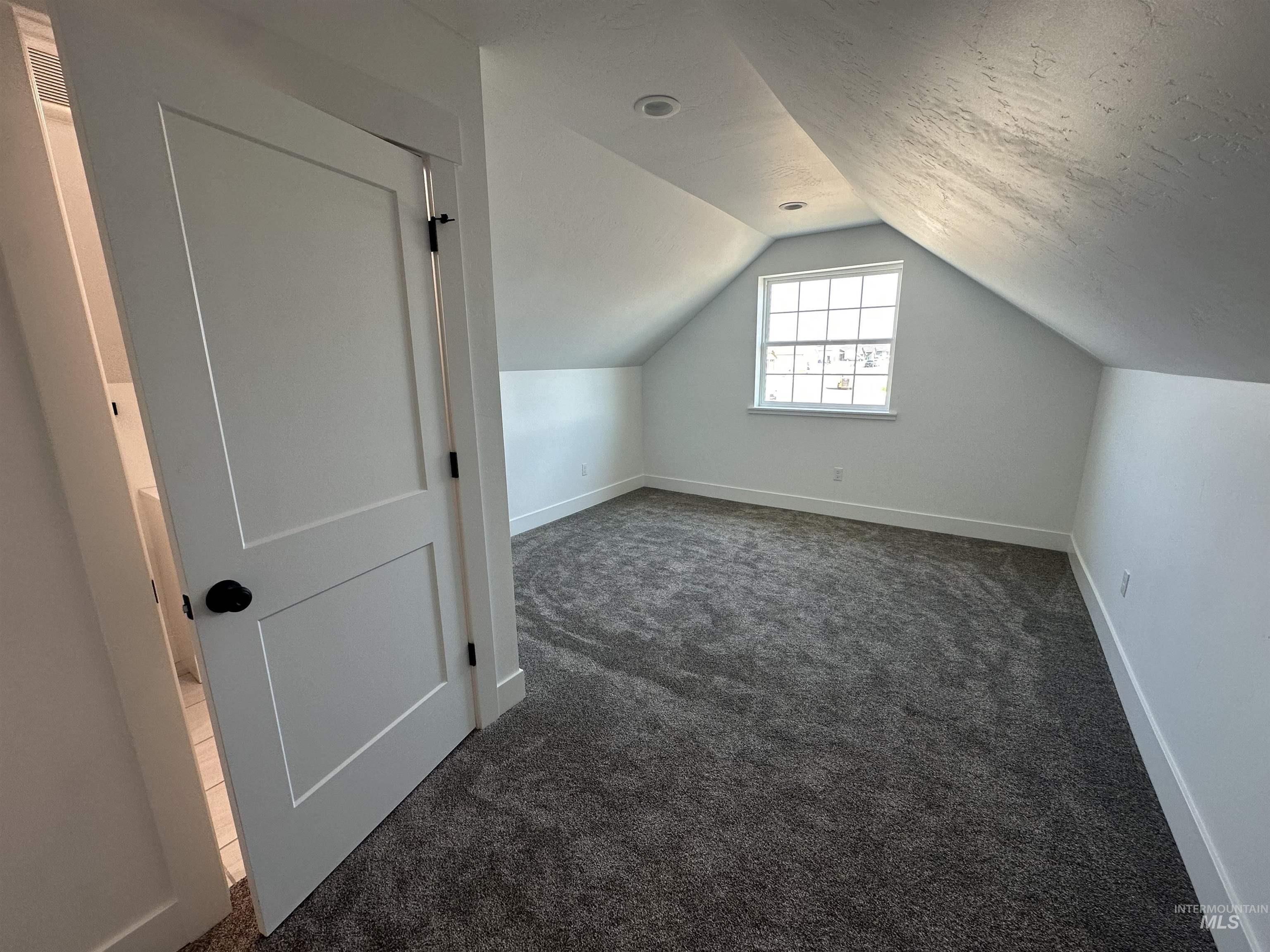 property viewer photo 33