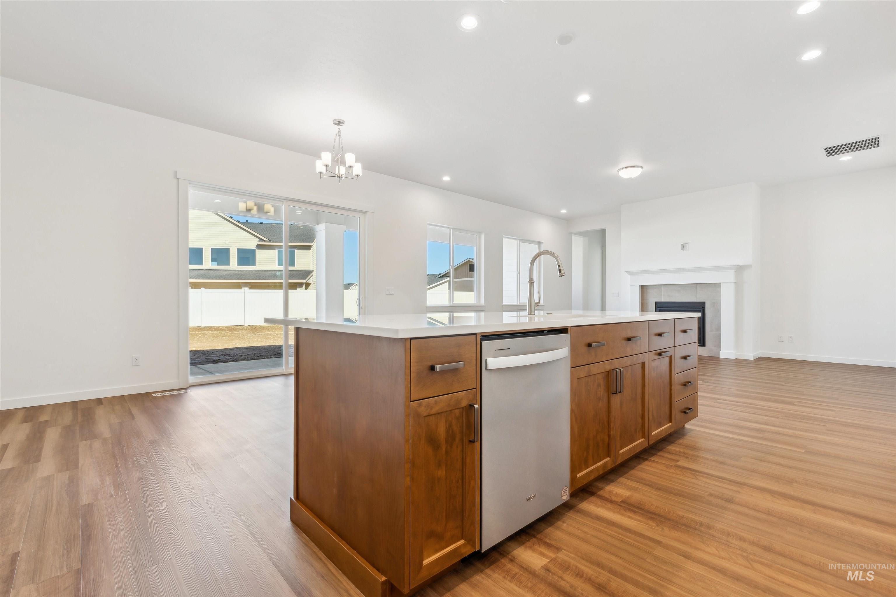 property viewer photo 10