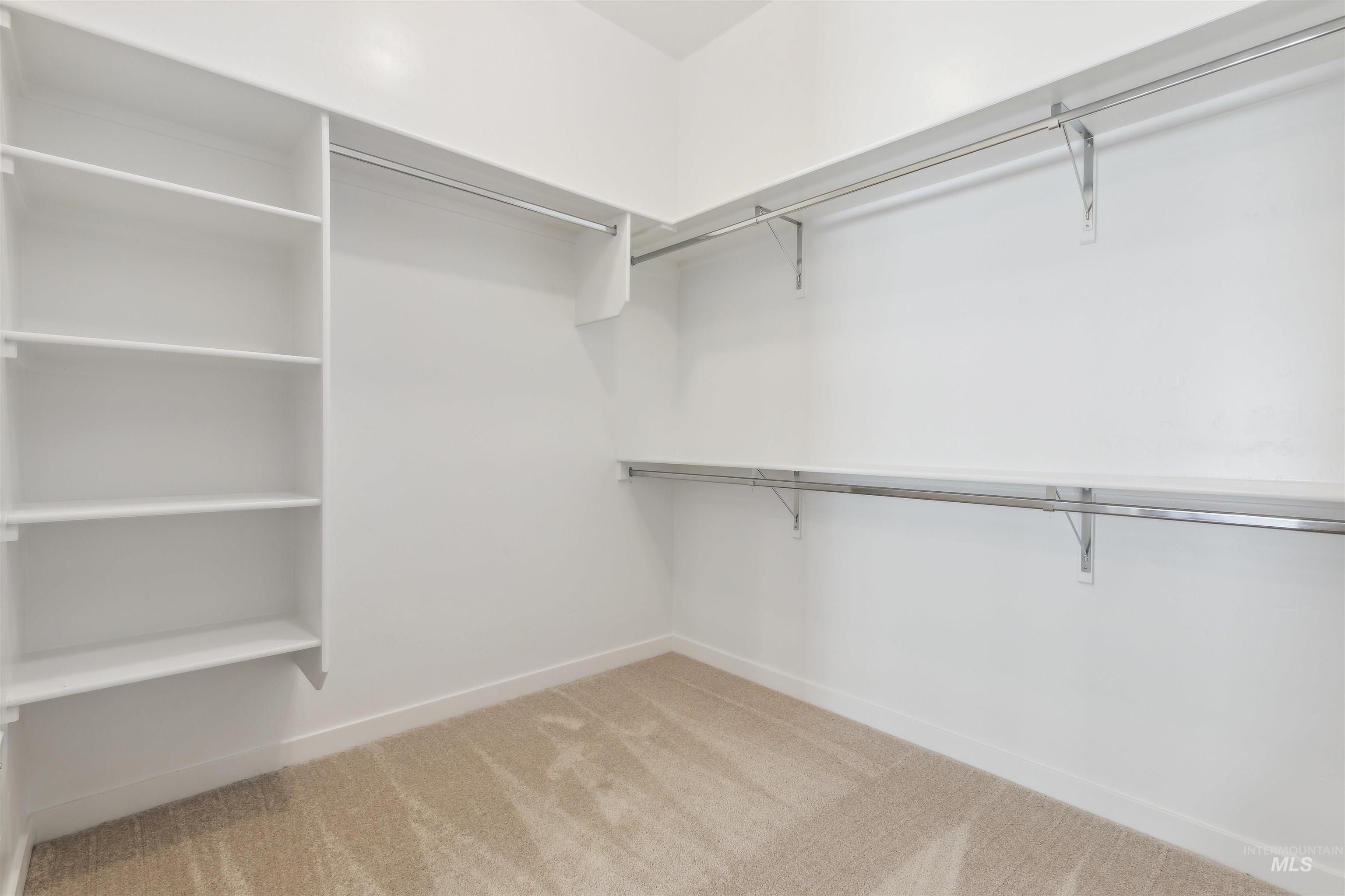 property viewer photo 19