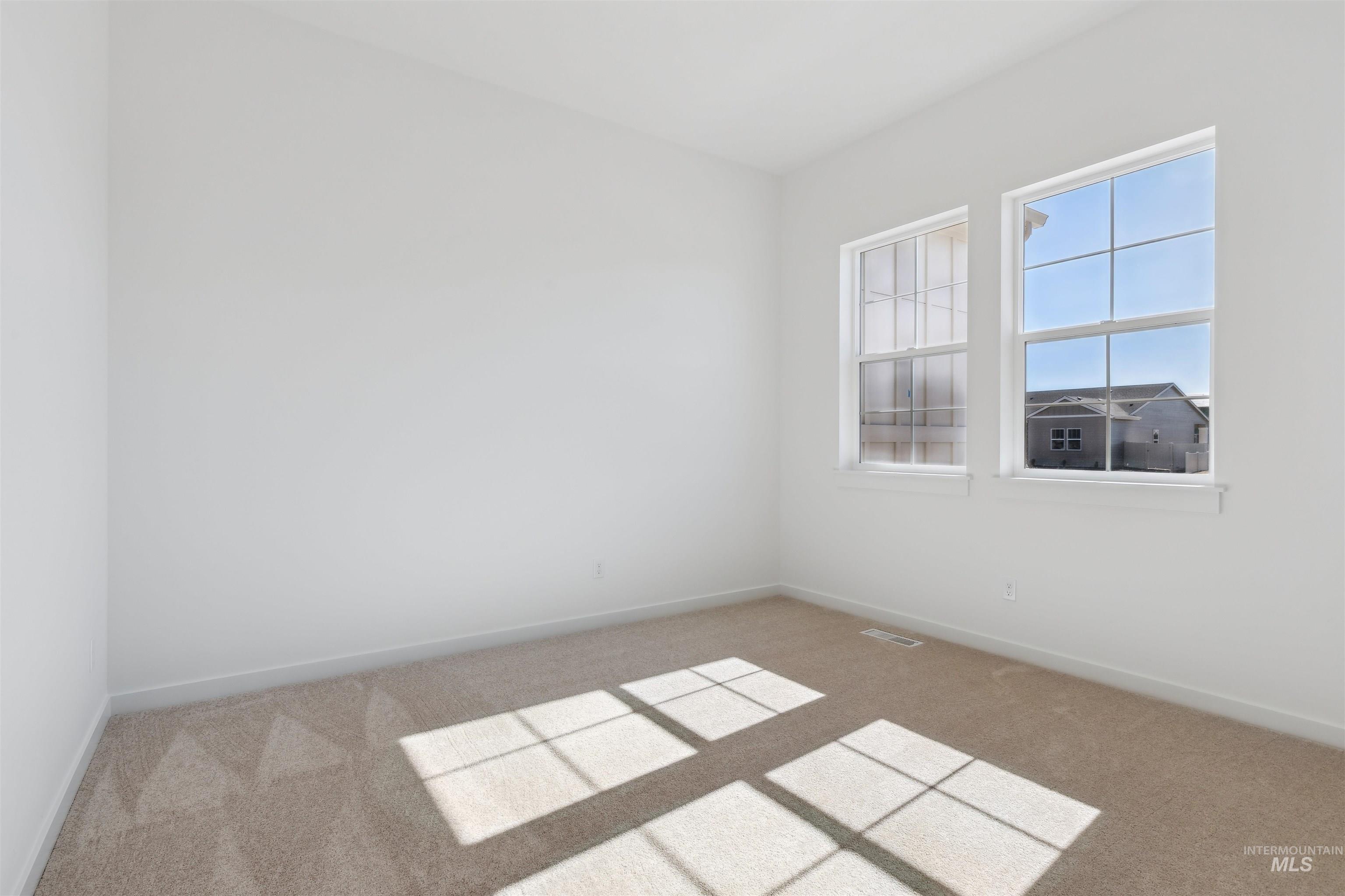 property viewer photo 5