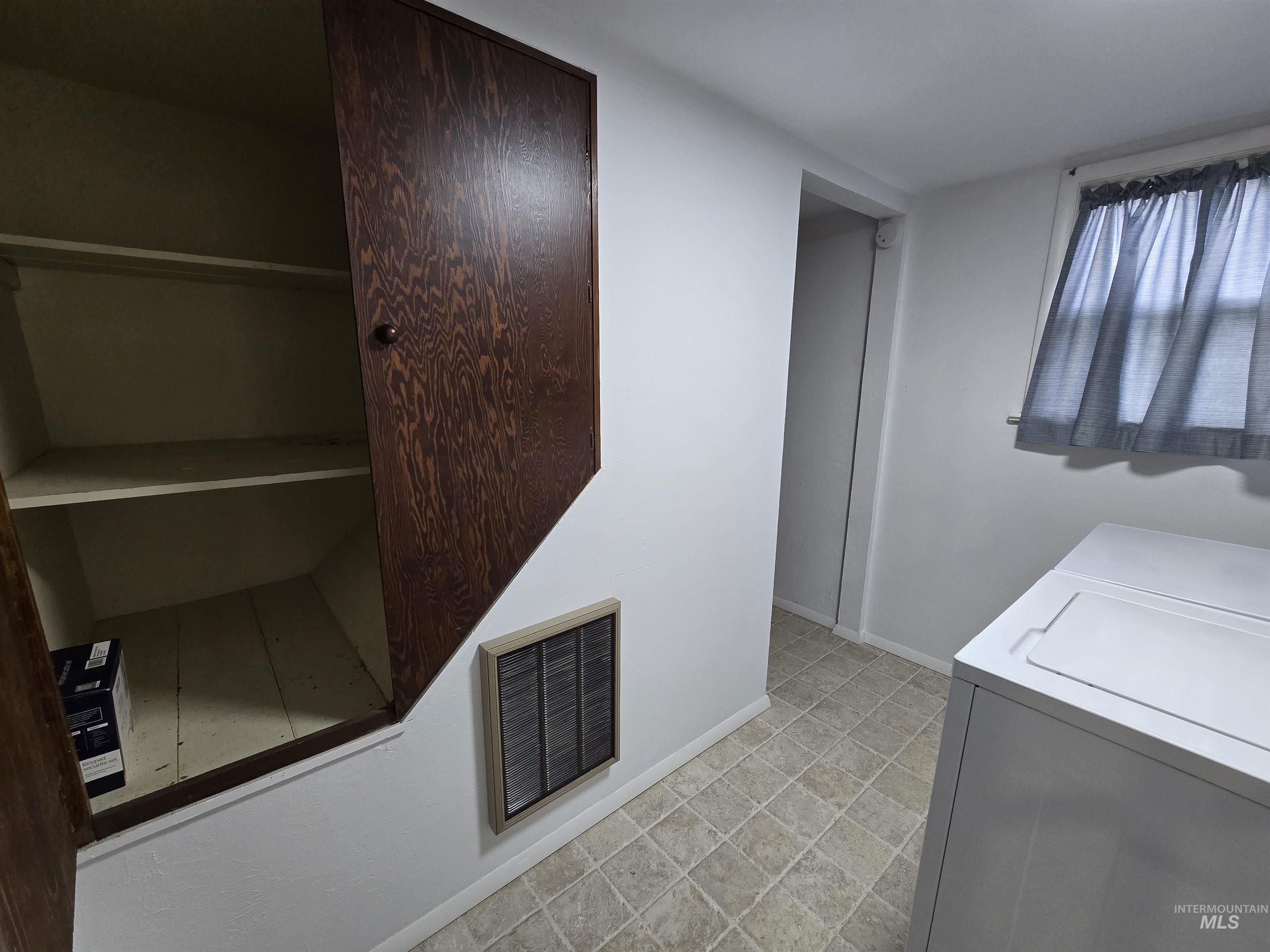 property viewer photo 21