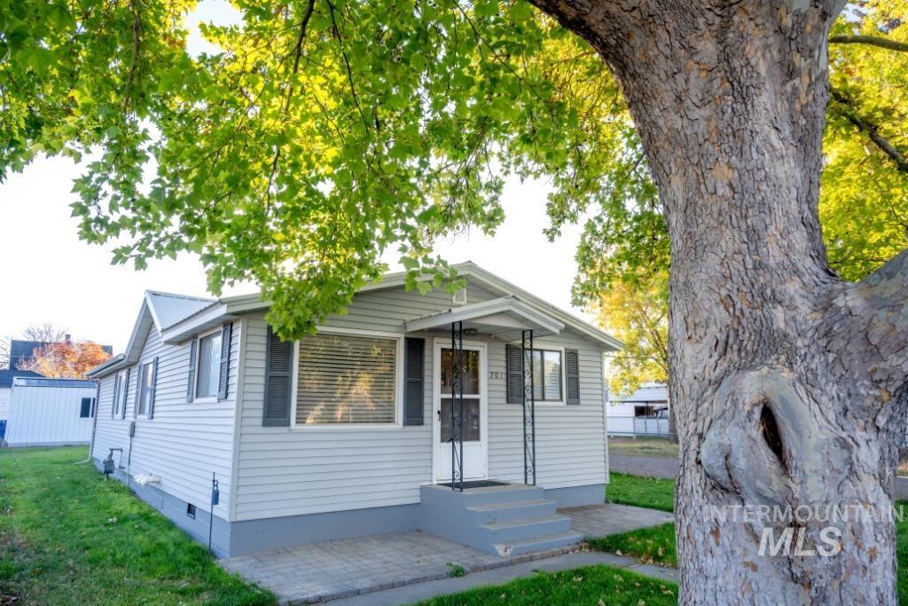 property viewer photo 3